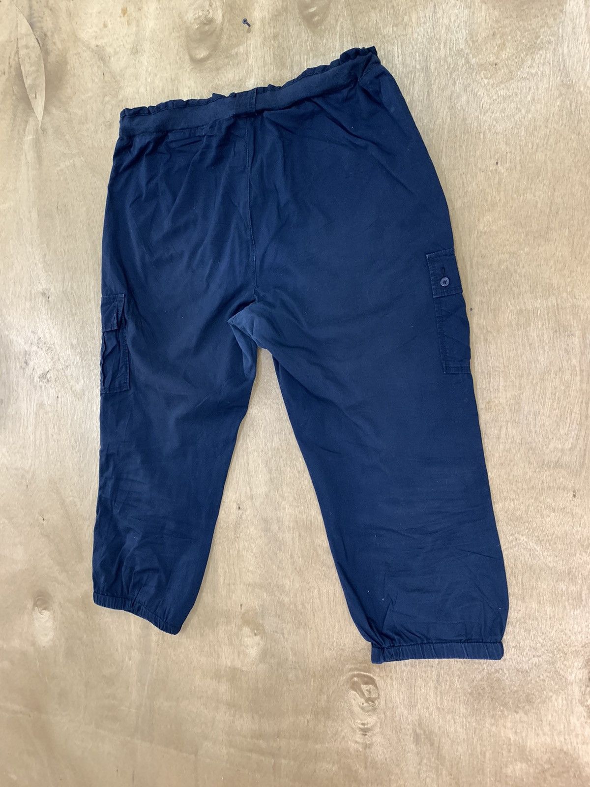 Japanese Brand × Uniqlo UNIQLO Vtg Elastic Waist Multipocket Crop Cargo Jogger Pant Size US 34 / EU 50 - 13 Thumbnail