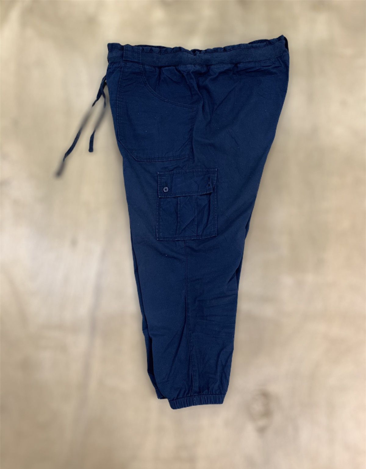Japanese Brand × Uniqlo UNIQLO Vtg Elastic Waist Multipocket Crop Cargo Jogger Pant Size US 34 / EU 50 - 4 Thumbnail