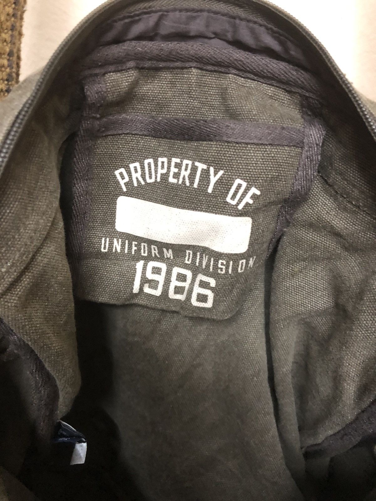 Gap × Vintage Vintage Varsity Sling Bag Khaki’s Design Size ONE SIZE - 12 Thumbnail