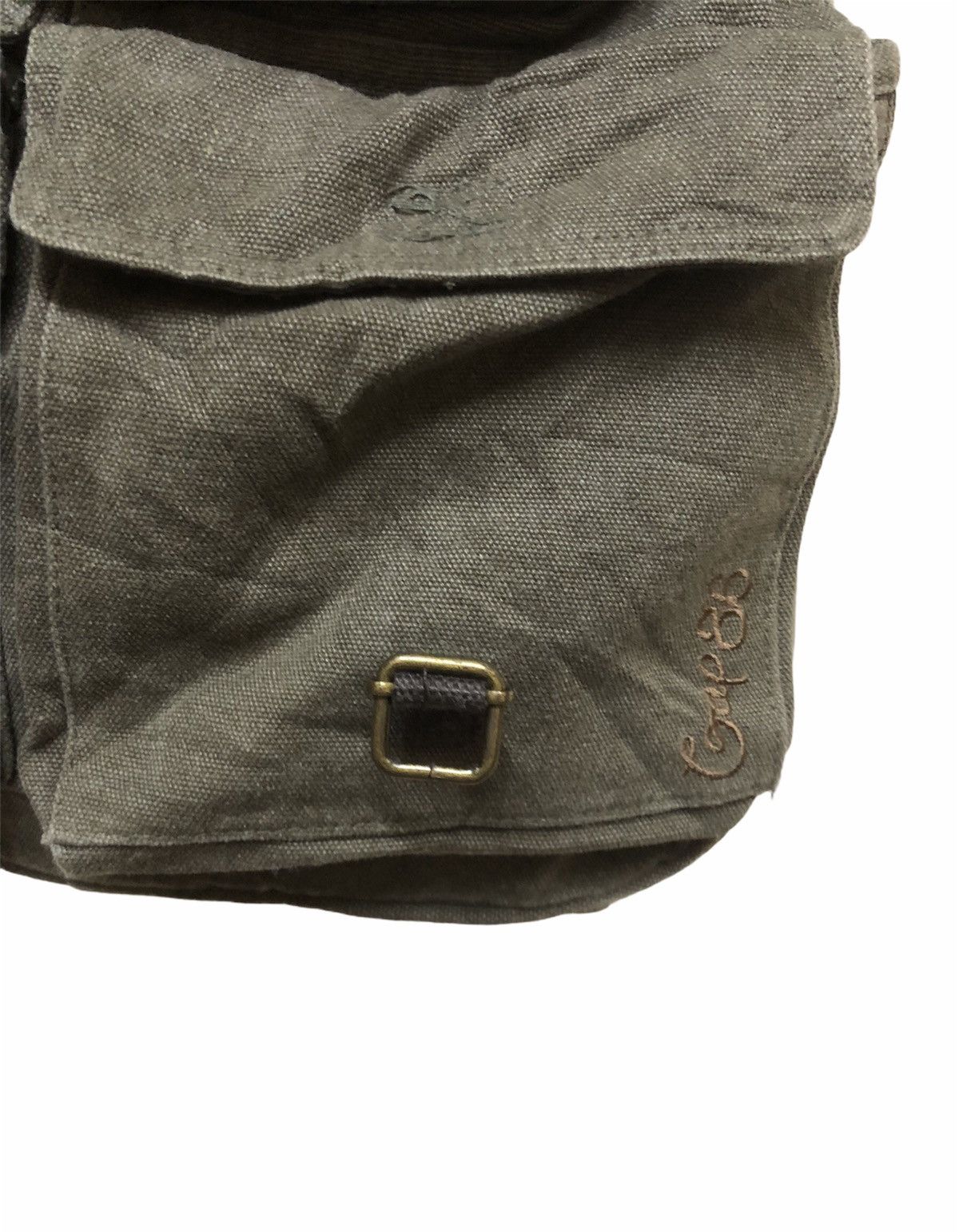 Gap × Vintage Vintage Varsity Sling Bag Khaki’s Design Size ONE SIZE - 6 Thumbnail