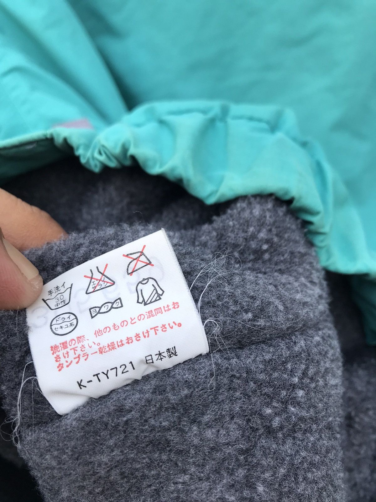 The North Face The North Face Bombers Jacket Tnf Streetwear Faded Jacket Size US M / EU 48-50 / 2 - 16 Thumbnail