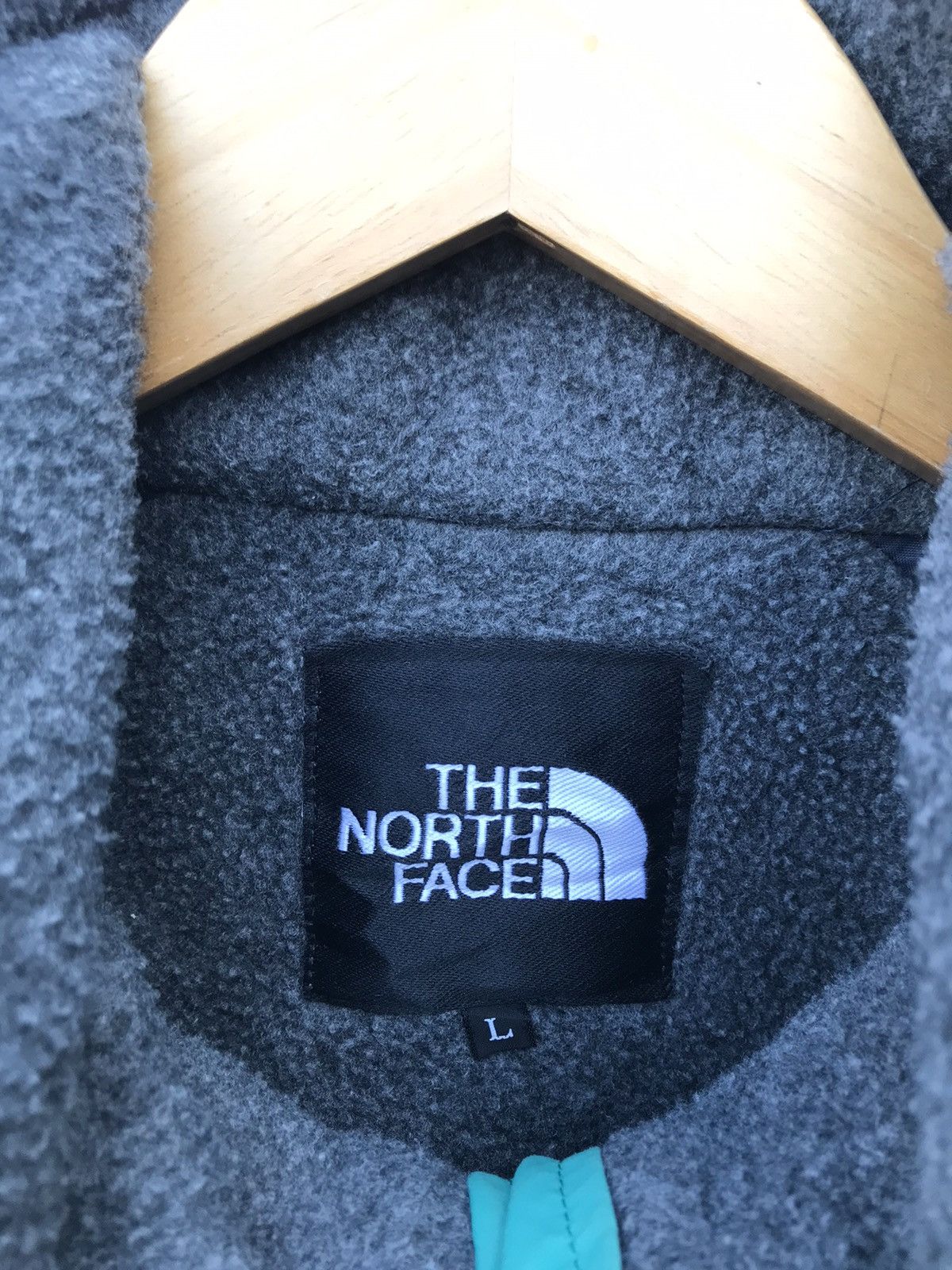 The North Face The North Face Bombers Jacket Tnf Streetwear Faded Jacket Size US M / EU 48-50 / 2 - 2 Thumbnail