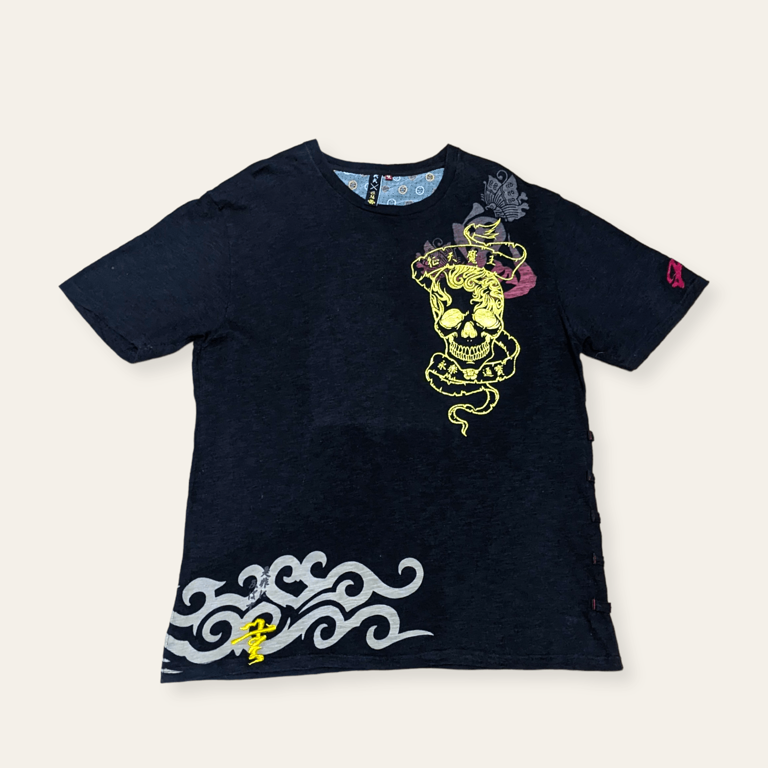 Japanese Brand × Vintage Vintage Japanese Sukajan Kanji Skull Embroidered T shirt Size US L / EU 52-54 / 3 - 2 Thumbnail