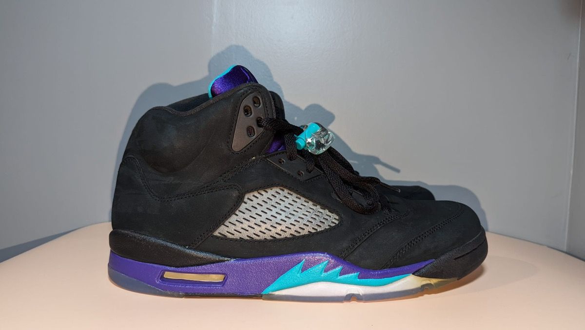 Pre-owned Jordan Brand Size 11.5 - Jordan 5 Retro Black Grape 2013 Shoes