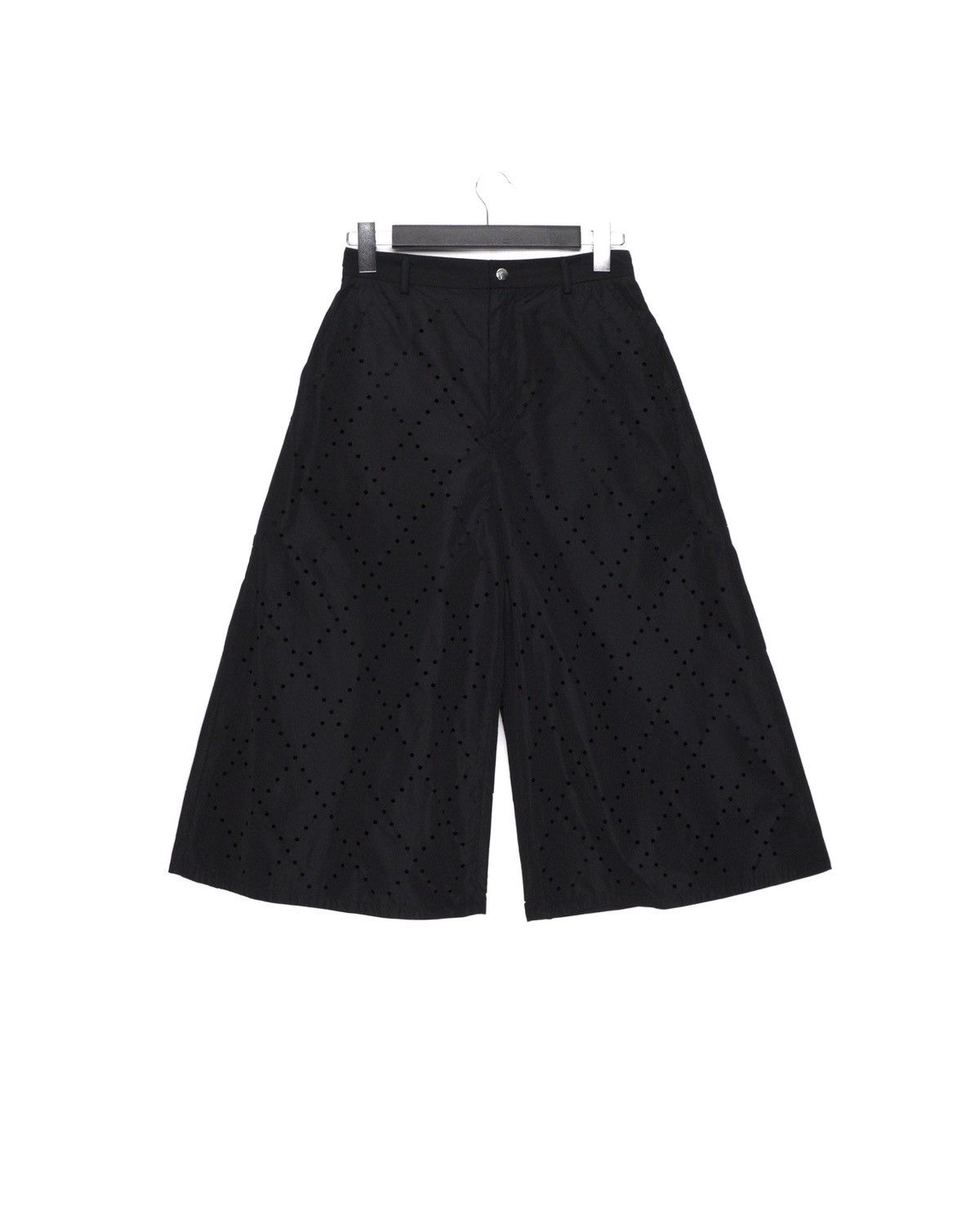 image of Moncler 6 Noir Kei Ninomiya Limited Nylon Black Shorts, Women's (Size 30)