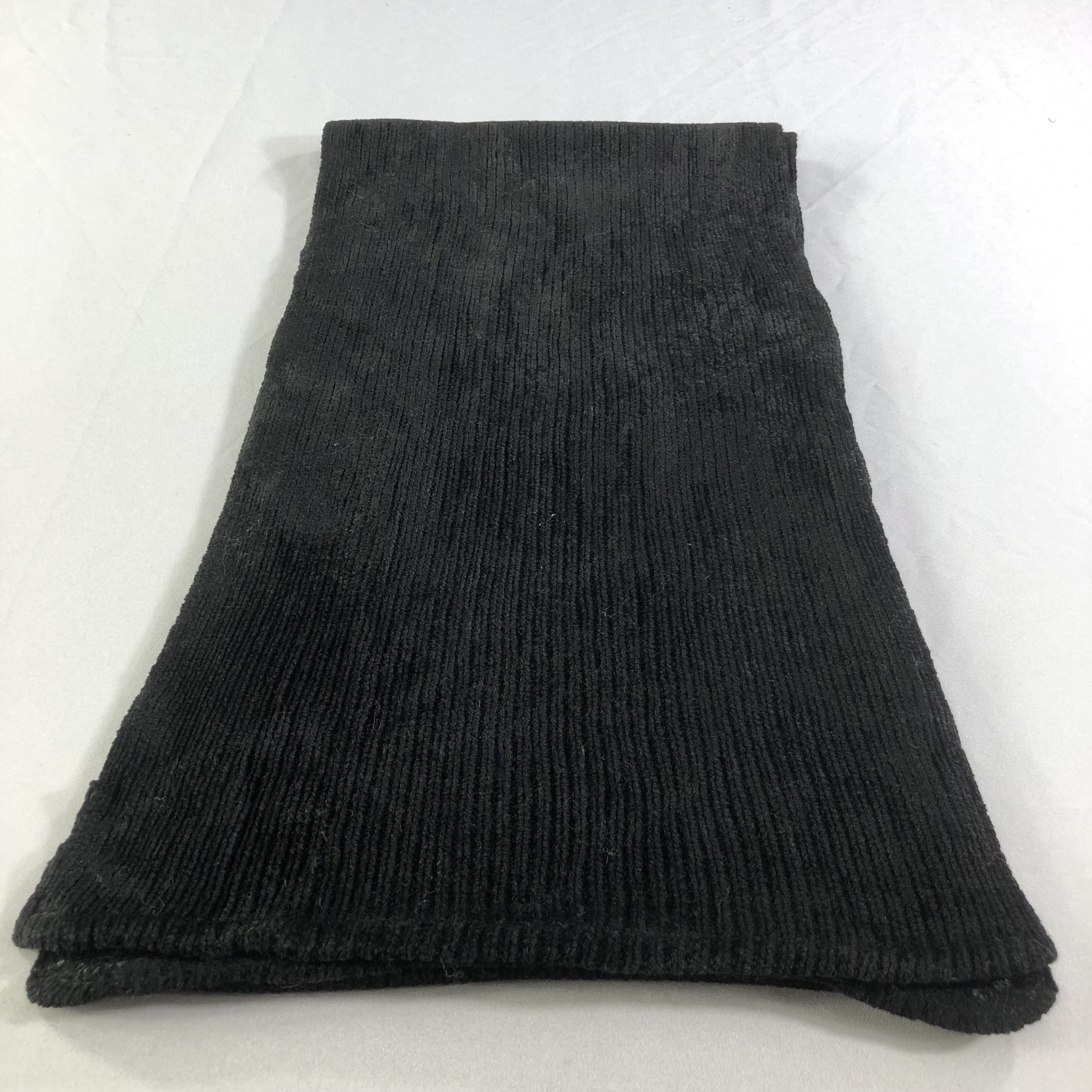 Barneys New York Barneys New York Plain Black Scarf Muffler V1646 Size ONE SIZE - 1 Thumbnail