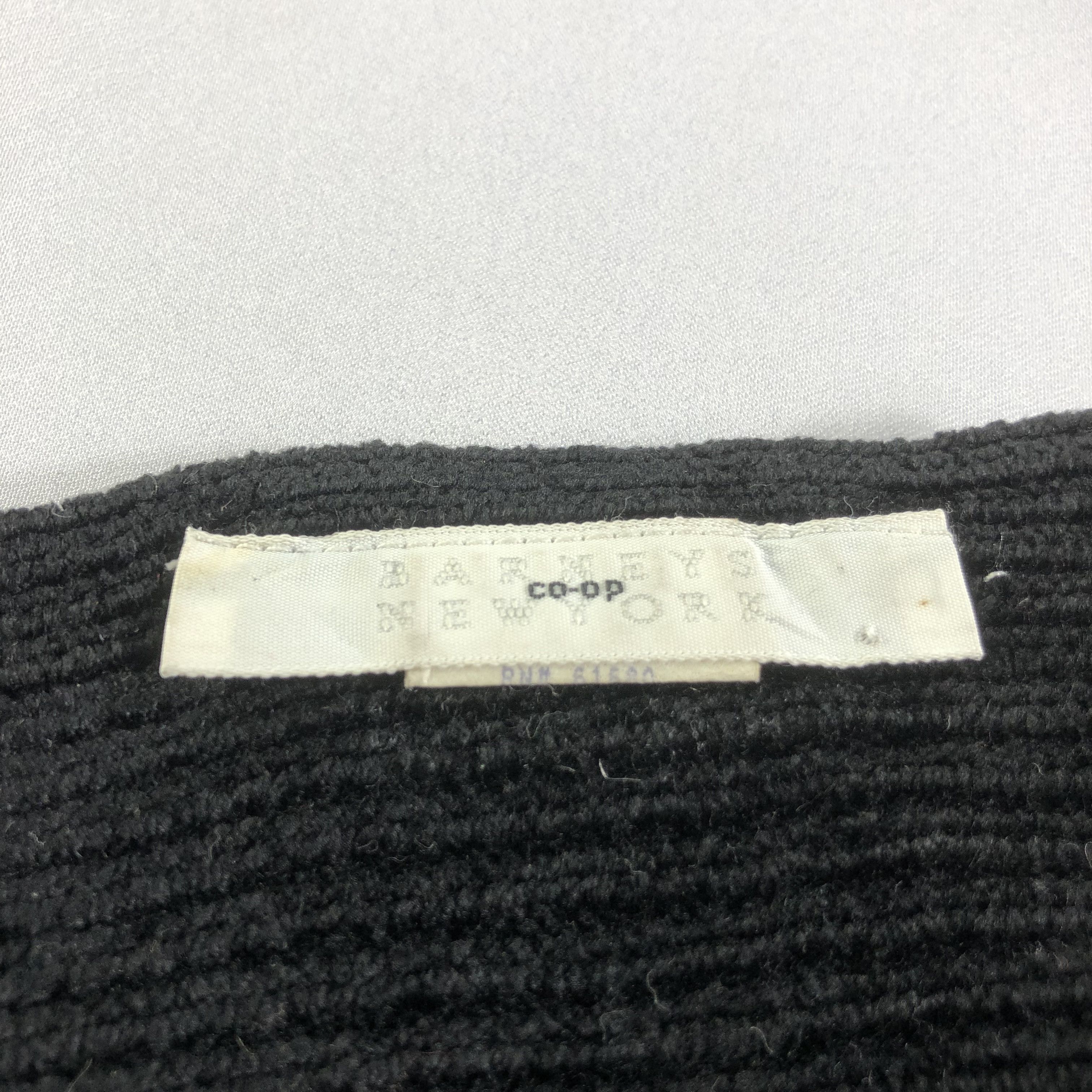 Barneys New York Barneys New York Plain Black Scarf Muffler V1646 Size ONE SIZE - 3 Thumbnail