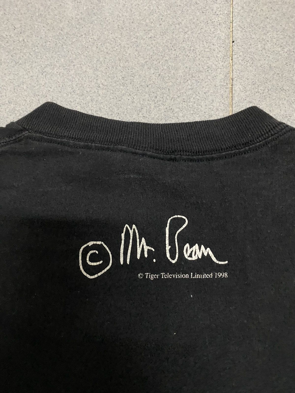 Vintage Offer‼️Vintage 90s Mr.Bean Movie Distress Tee Size US S / EU 44-46 / 1 - 6 Thumbnail