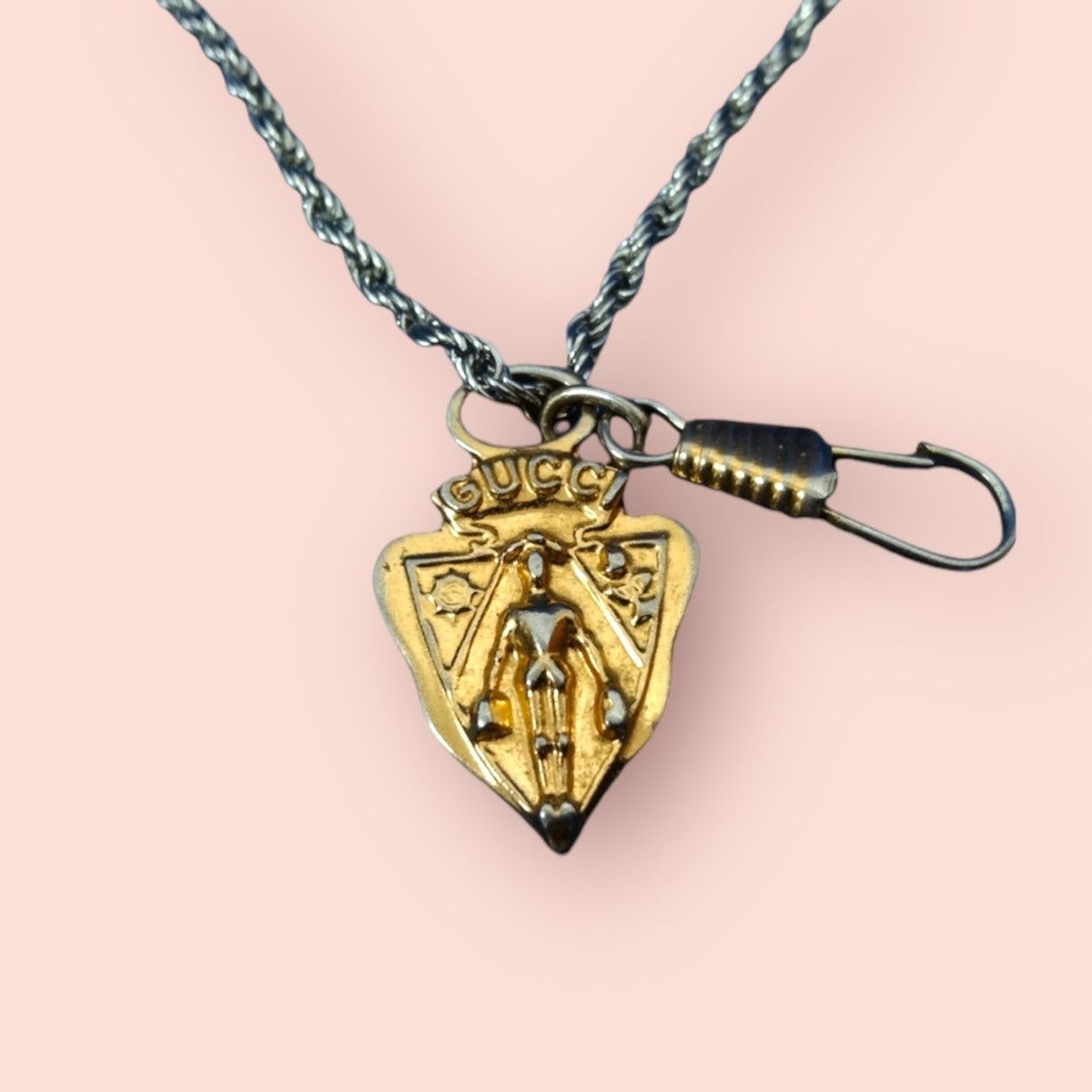 Designer × Vintage REPURPOSE NECKLACE VINTAGE GUCCI PENDANT Size ONE SIZE - 3 Thumbnail