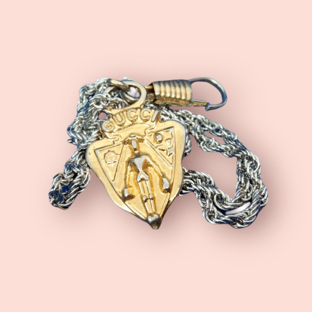 Designer × Vintage REPURPOSE NECKLACE VINTAGE GUCCI PENDANT Size ONE SIZE - 1 Thumbnail