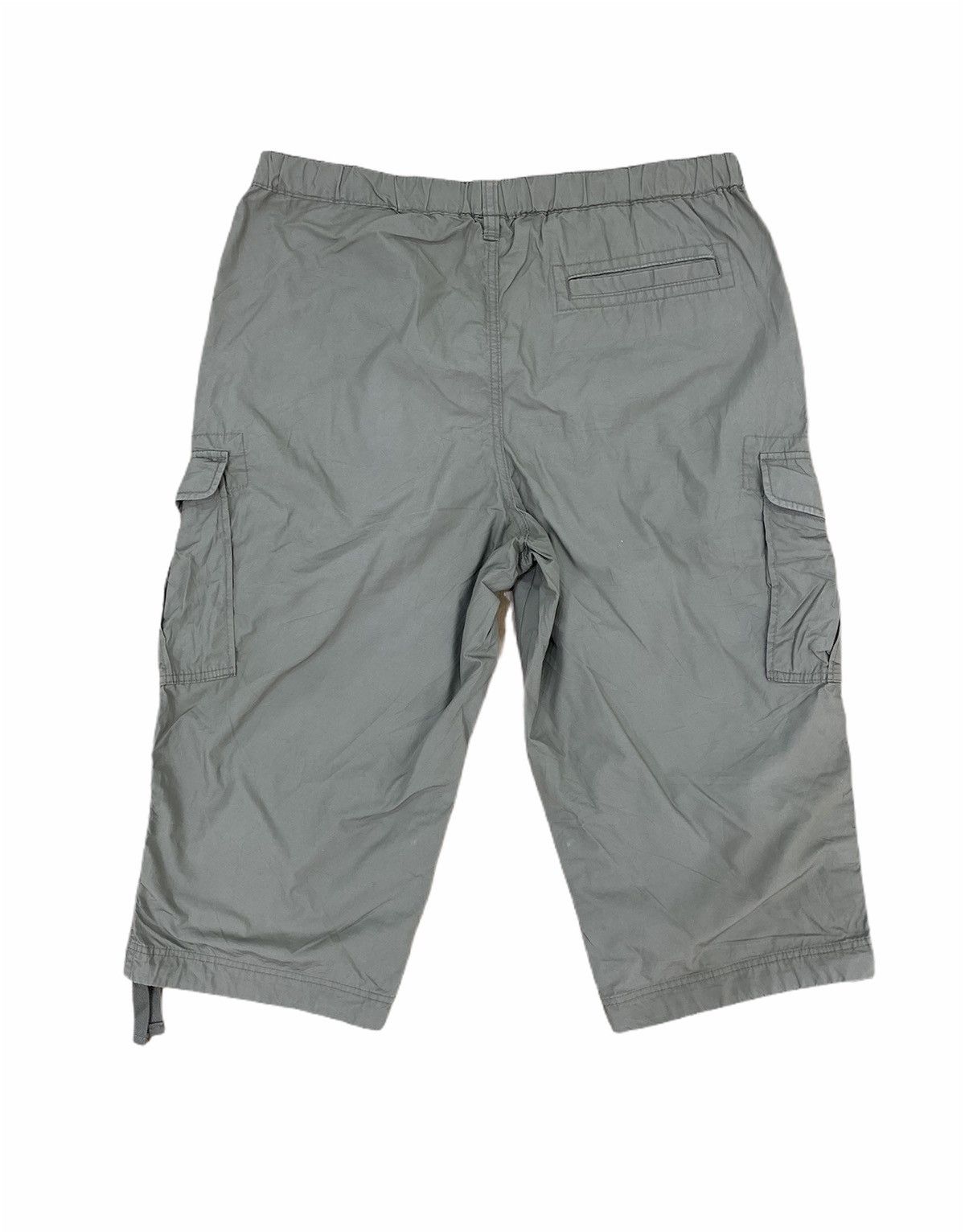 Japanese Brand × Uniqlo UNIQLO Bondage Parachute Multipocket Cargo Crop Short Pant Size US 36 / EU 52 - 2 Thumbnail