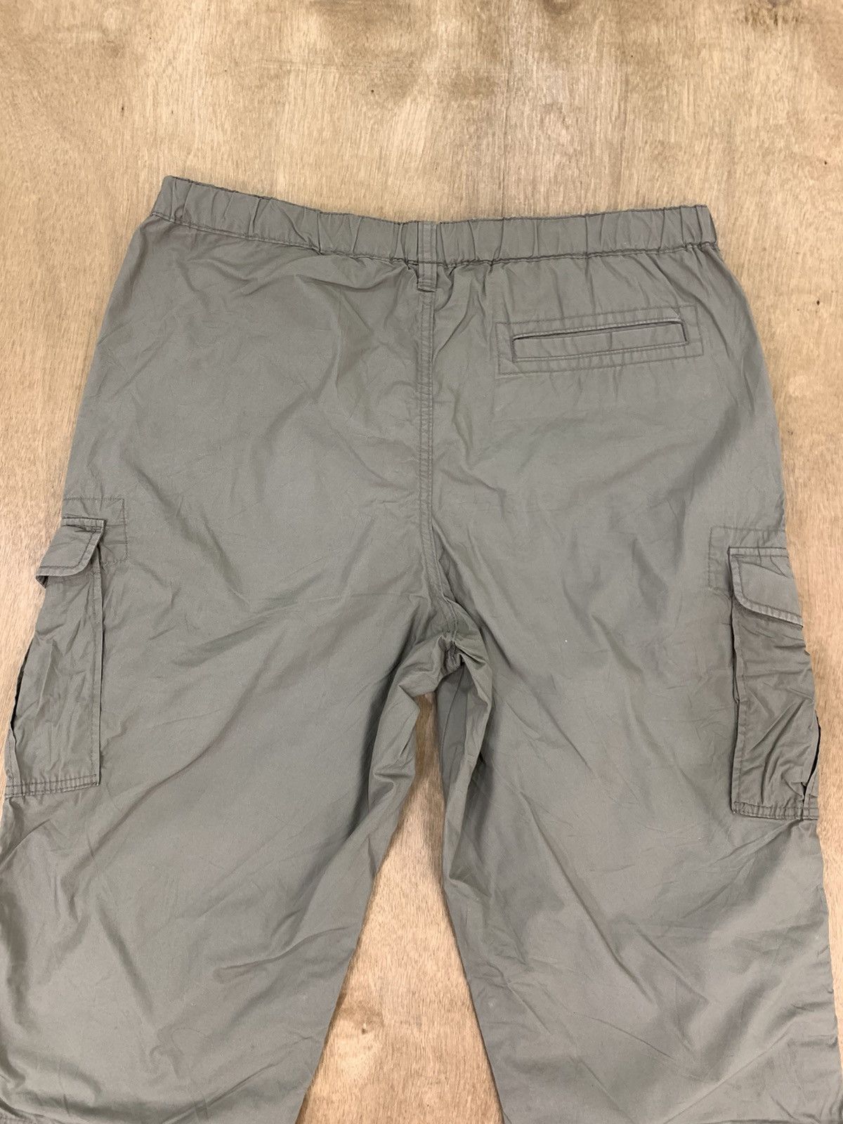 Japanese Brand × Uniqlo UNIQLO Bondage Parachute Multipocket Cargo Crop Short Pant Size US 36 / EU 52 - 11 Thumbnail