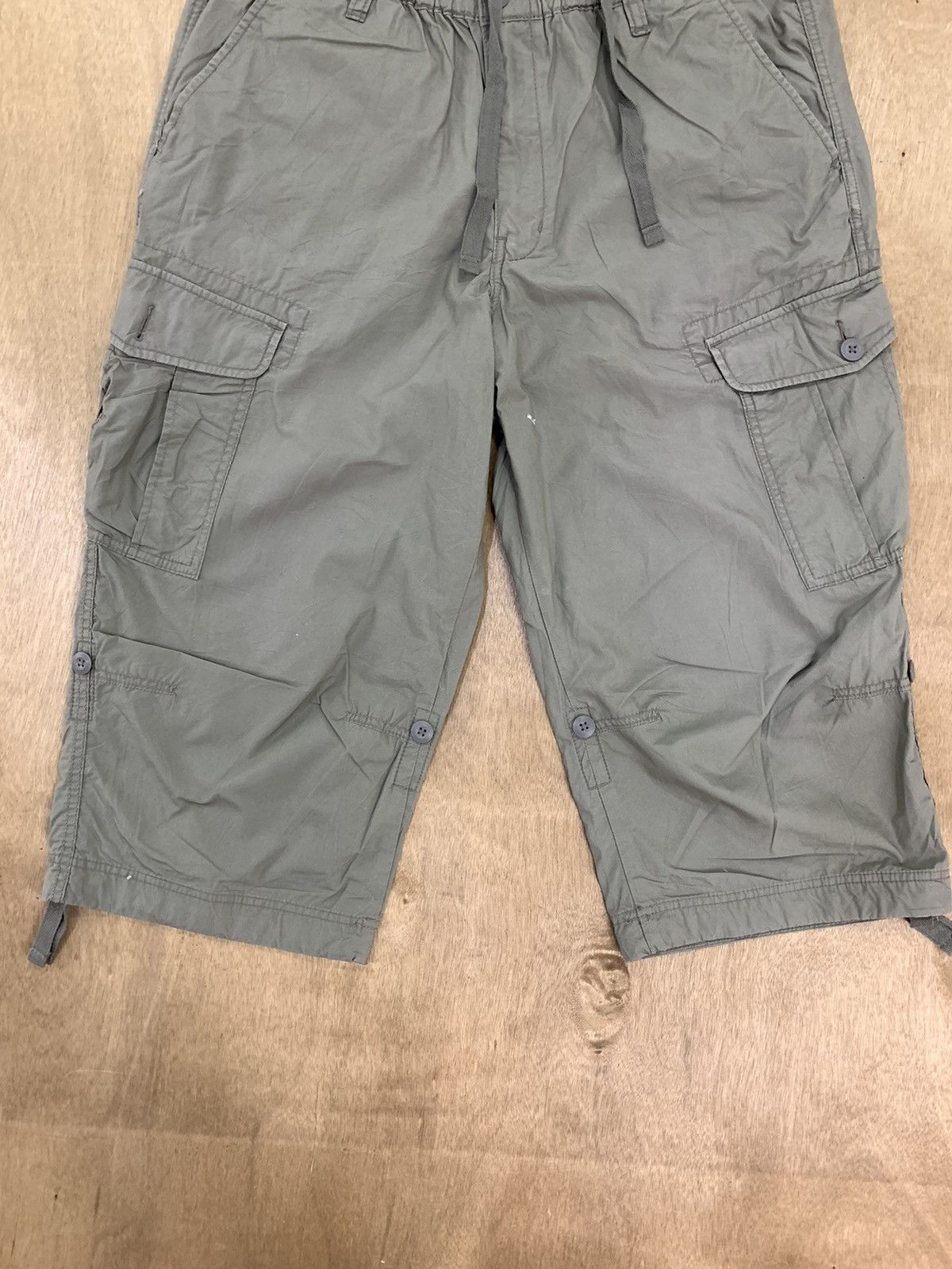 Japanese Brand × Uniqlo UNIQLO Bondage Parachute Multipocket Cargo Crop Short Pant Size US 36 / EU 52 - 8 Thumbnail