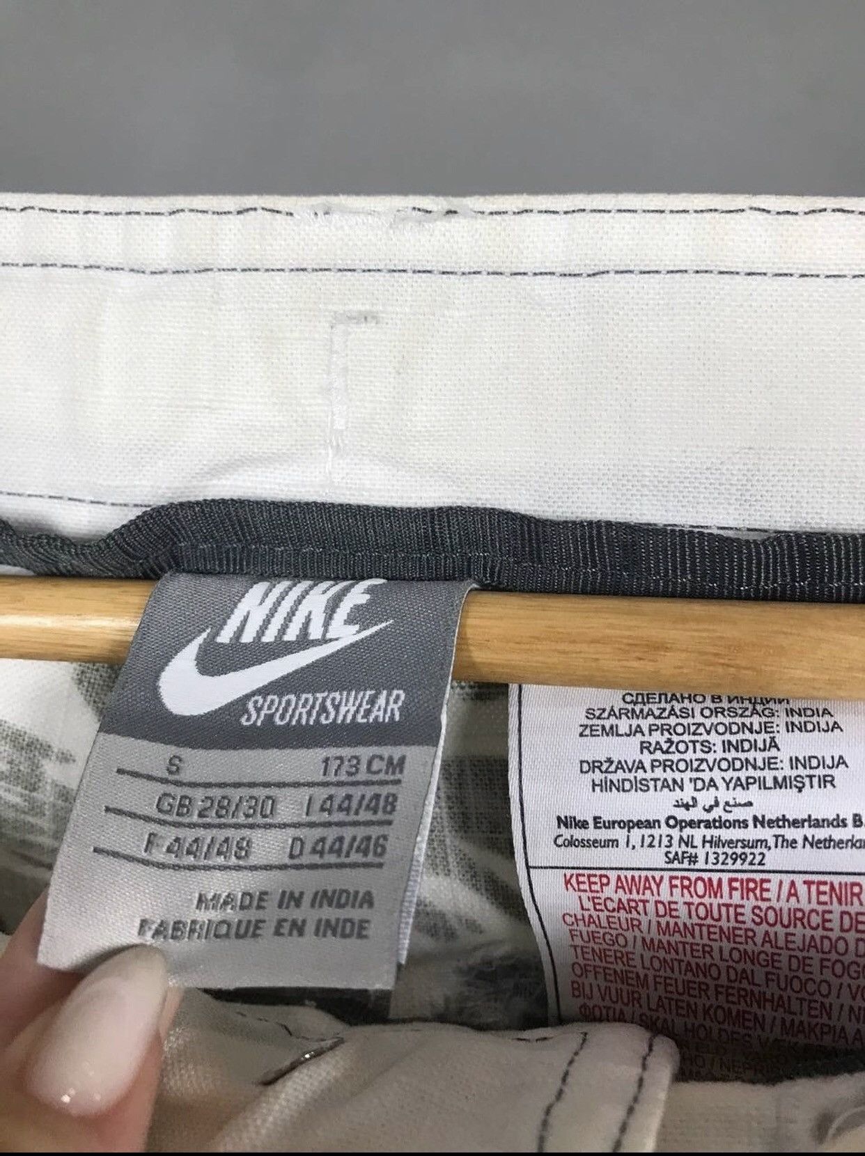 Nike Nike swoosh streetwear cargo vintage 10R shorts Size US 32 / EU 48 - 5 Thumbnail