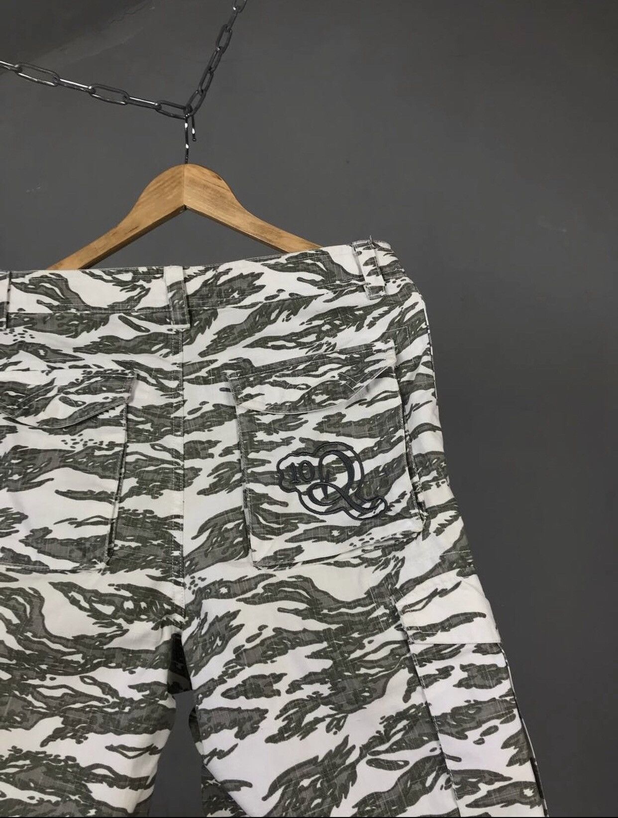 Nike Nike swoosh streetwear cargo vintage 10R shorts Size US 32 / EU 48 - 8 Thumbnail