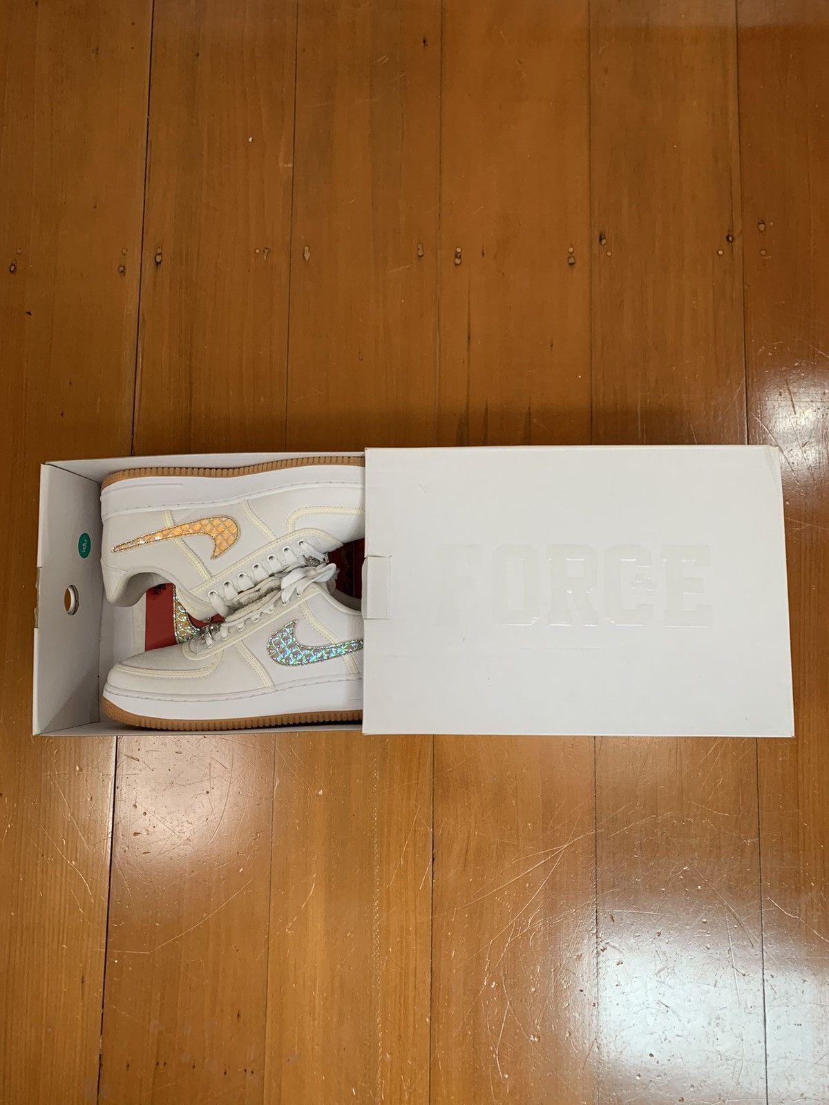 travis scott air force 1 white