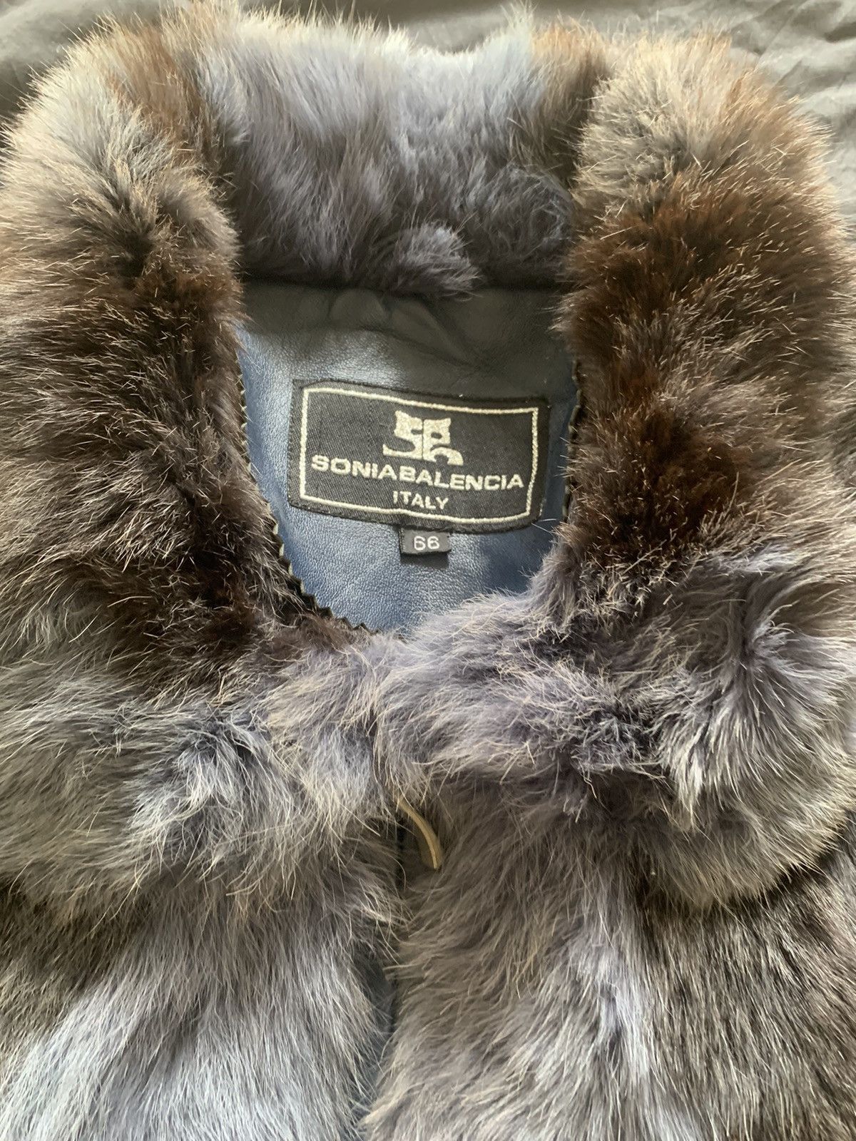 Other Vintage sonia balencia wildcat& sheep skin vest RARE Size US S / EU 44-46 / 1 - 7 Thumbnail