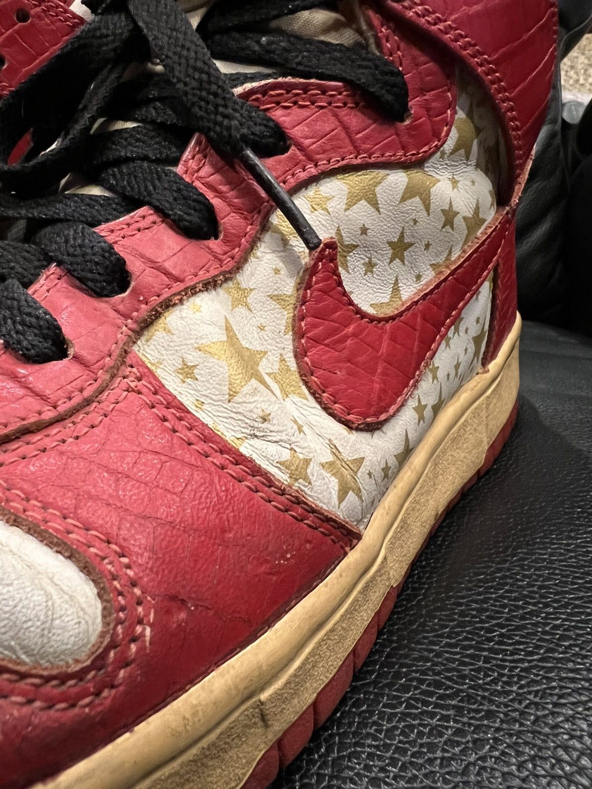Nike × Supreme Supreme x Dunk High Pro SB Red 2003 Size US 9.5 / EU 42-43 - 4 Thumbnail