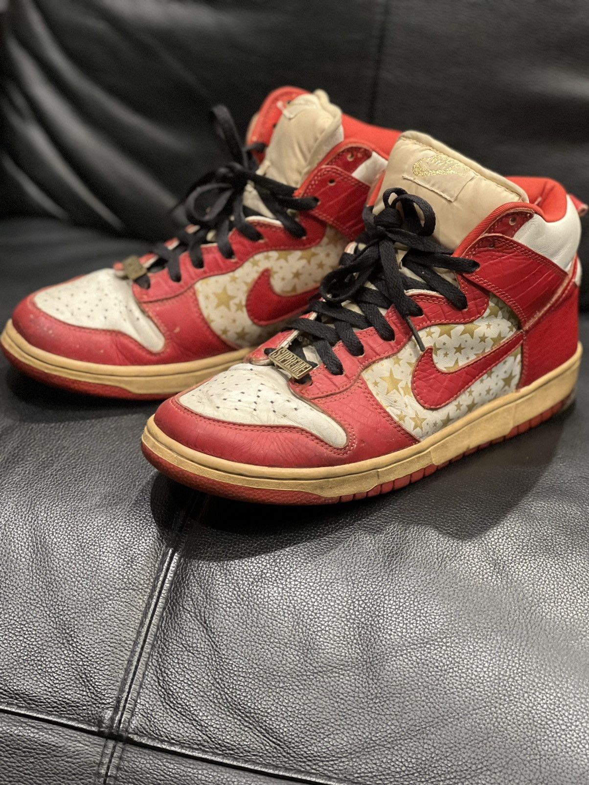 Nike × Supreme Supreme x Dunk High Pro SB Red 2003 Size US 9.5 / EU 42-43 - 2 Thumbnail