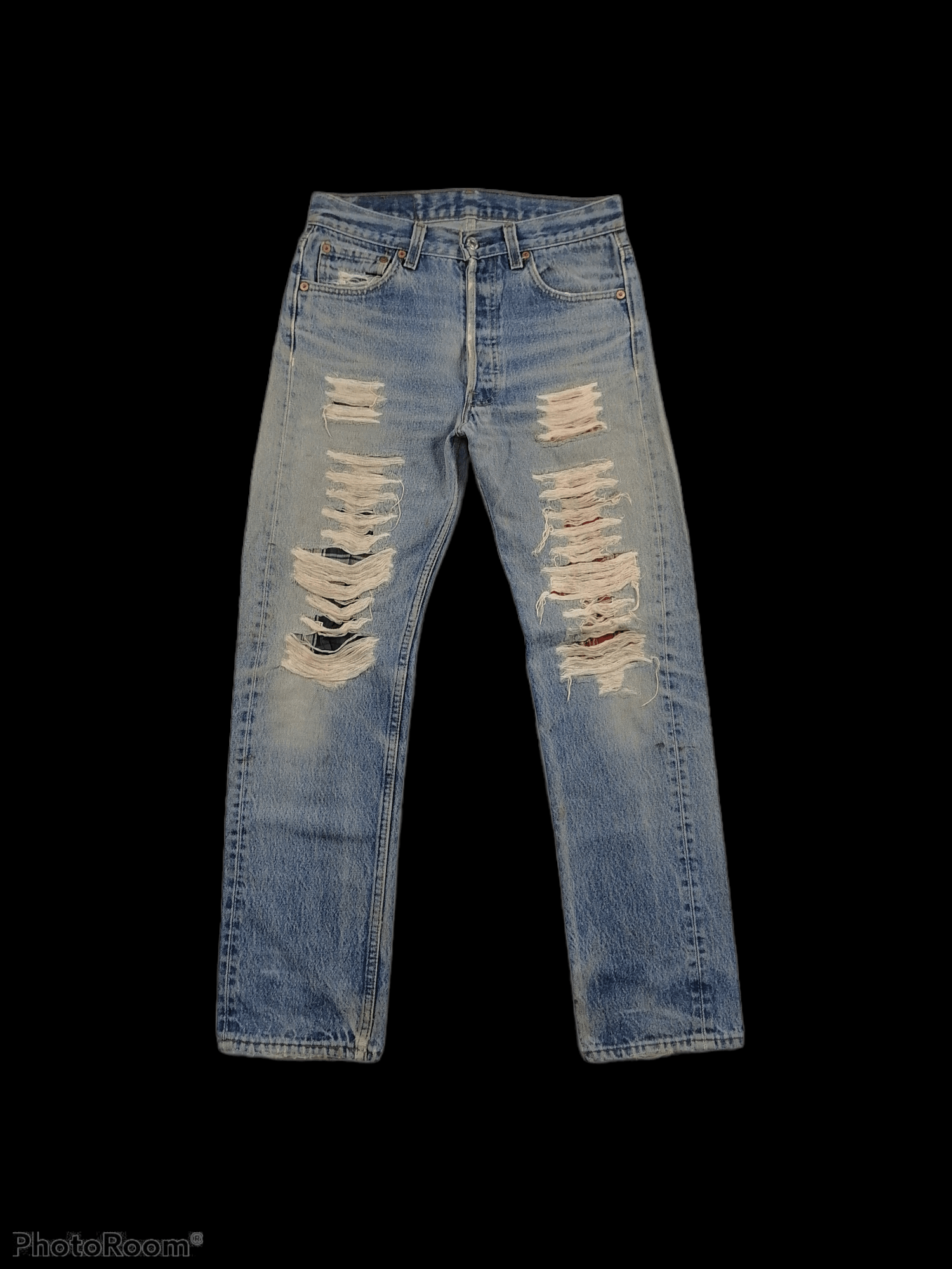 image of Kurt Cobainvintage Levi's 501Xx Distressed Denim Pants in Blue Distressed, Men's (Size 29)