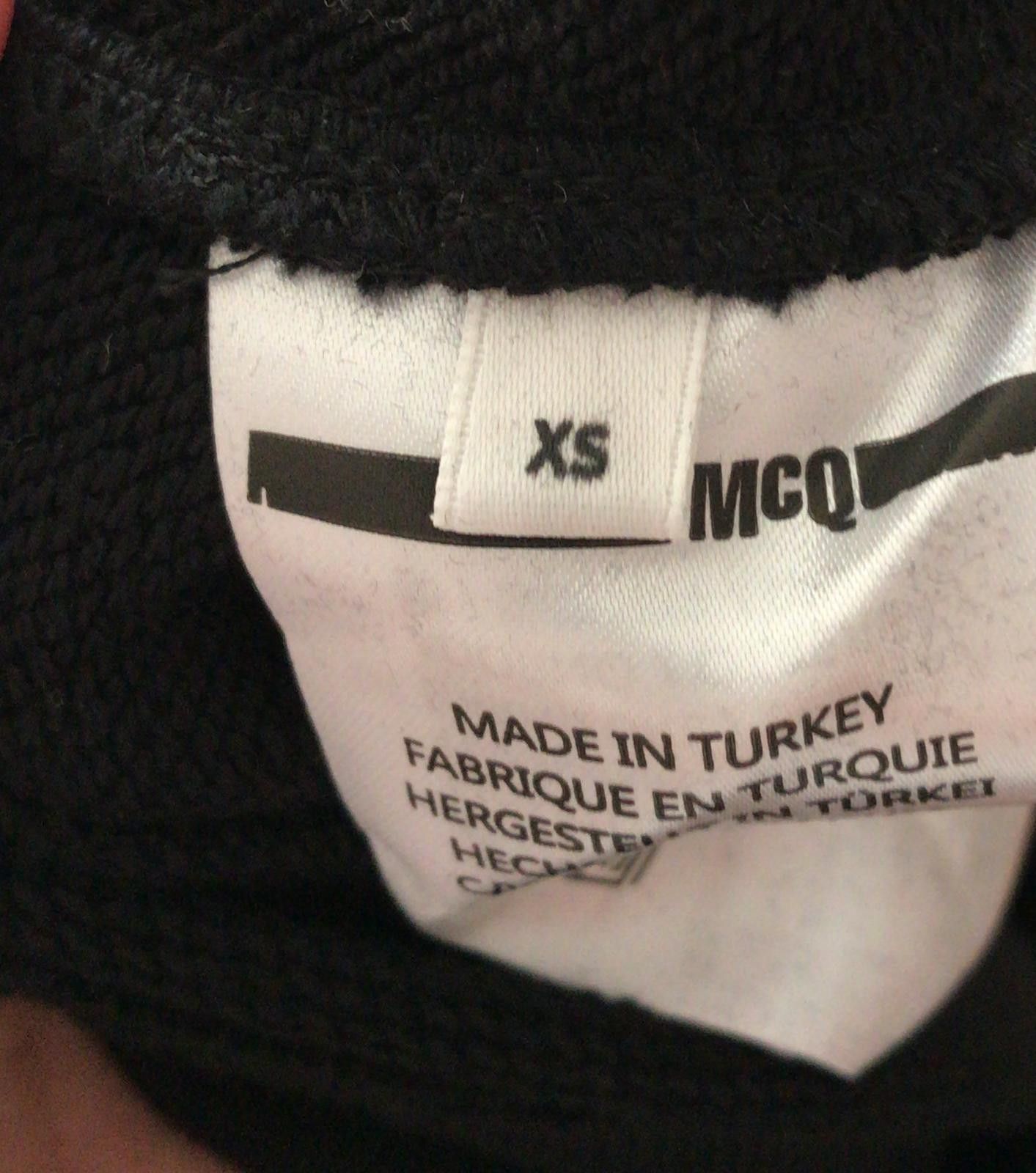 MCQ EF39 - MCQ Black Hoodie Size US XS / EU 42 / 0 - 7 Thumbnail