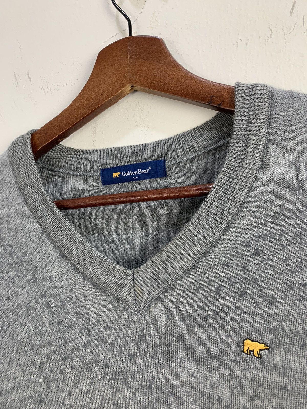Aran Sweater Market × Designer × Golden Bear GOLDEN BEAR Vintage 90s Embroidery Logo Knit Jumper Sweater Size US S / EU 44-46 / 1 - 8 Thumbnail
