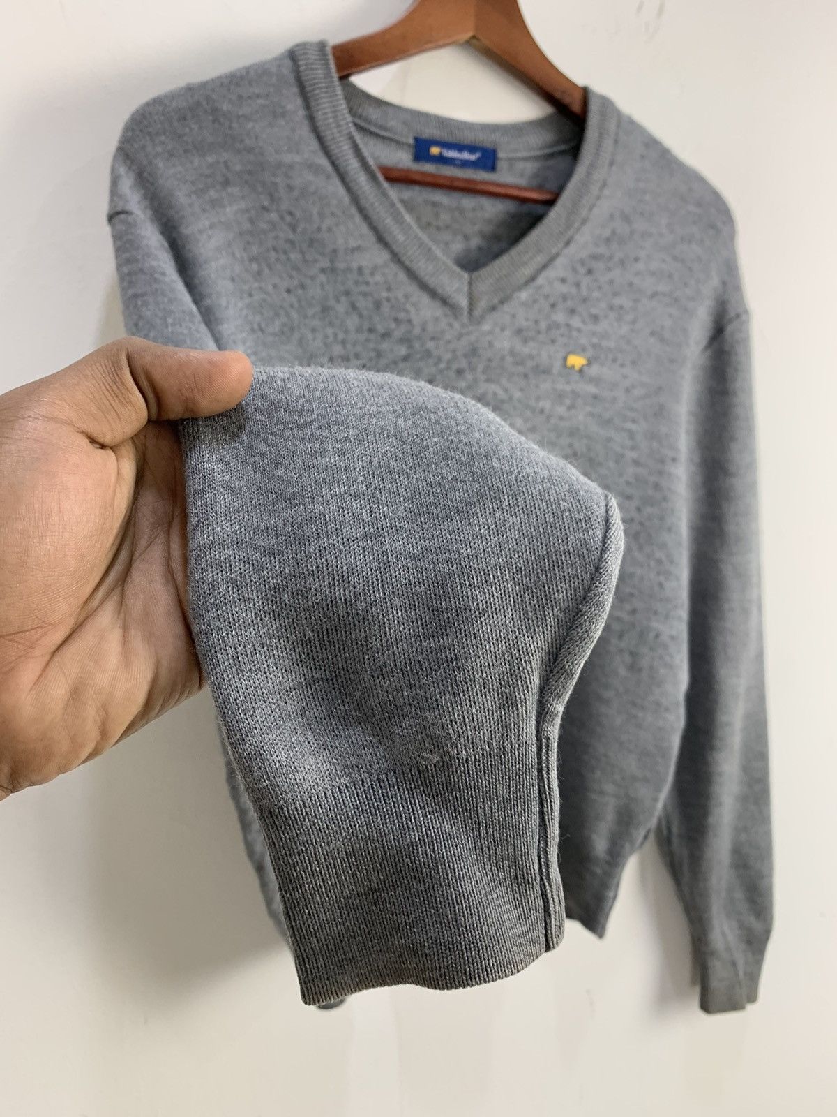 Aran Sweater Market × Designer × Golden Bear GOLDEN BEAR Vintage 90s Embroidery Logo Knit Jumper Sweater Size US S / EU 44-46 / 1 - 9 Thumbnail