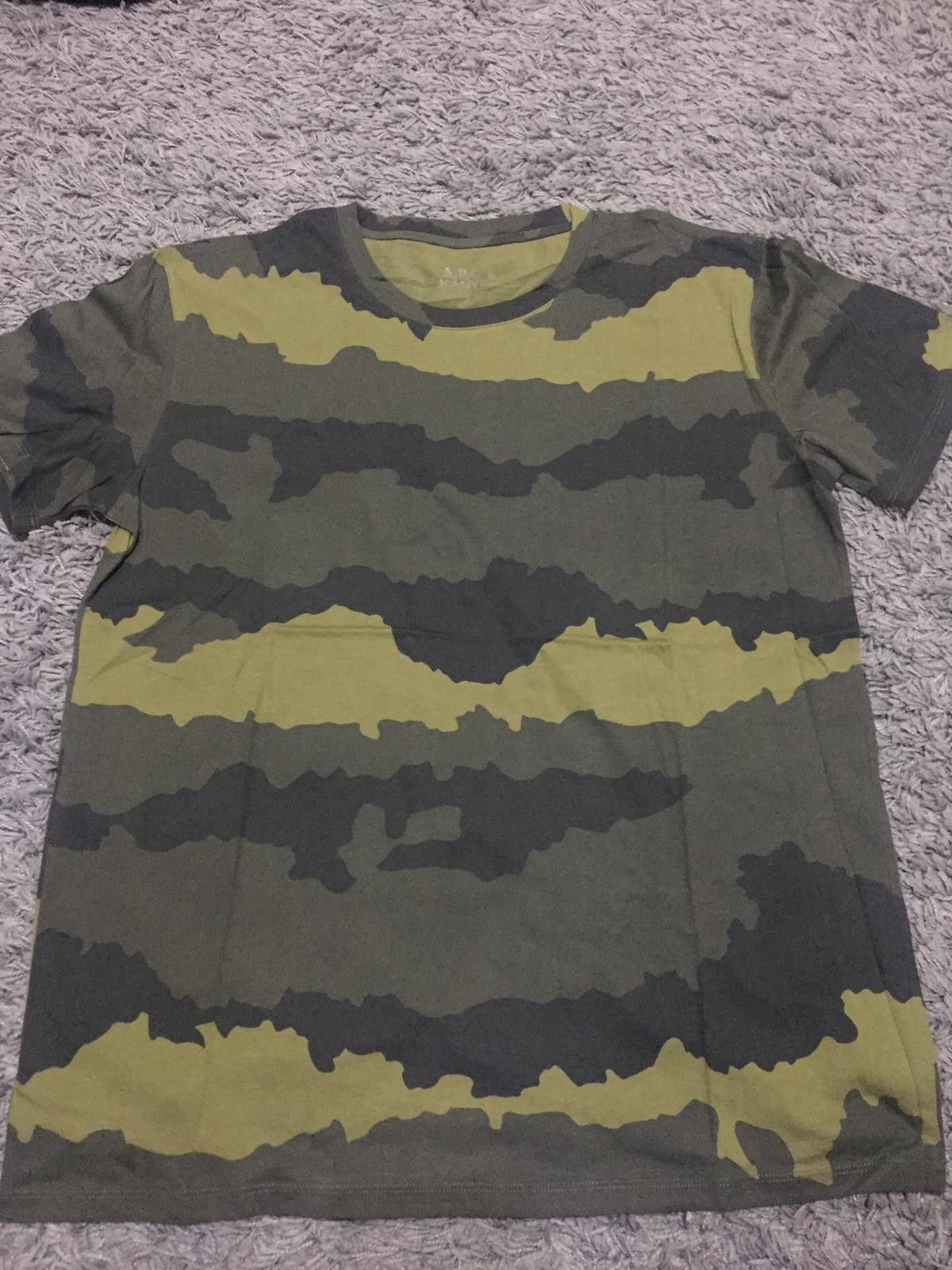A.P.C. × Kanye West H13 - A.P.C. & Kanye Camo Tshirt - Small Size US S / EU 44-46 / 1 - 3 Thumbnail