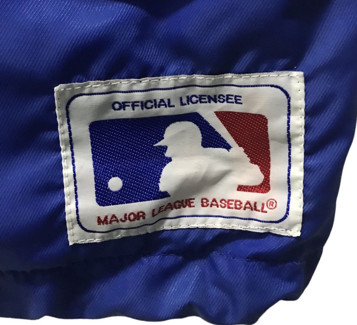 MLB GENUINE MERCHANDISE MAJOR LEAGUE BASEBALL JACKET HOODIE Size US L / EU 52-54 / 3 - 10 Thumbnail