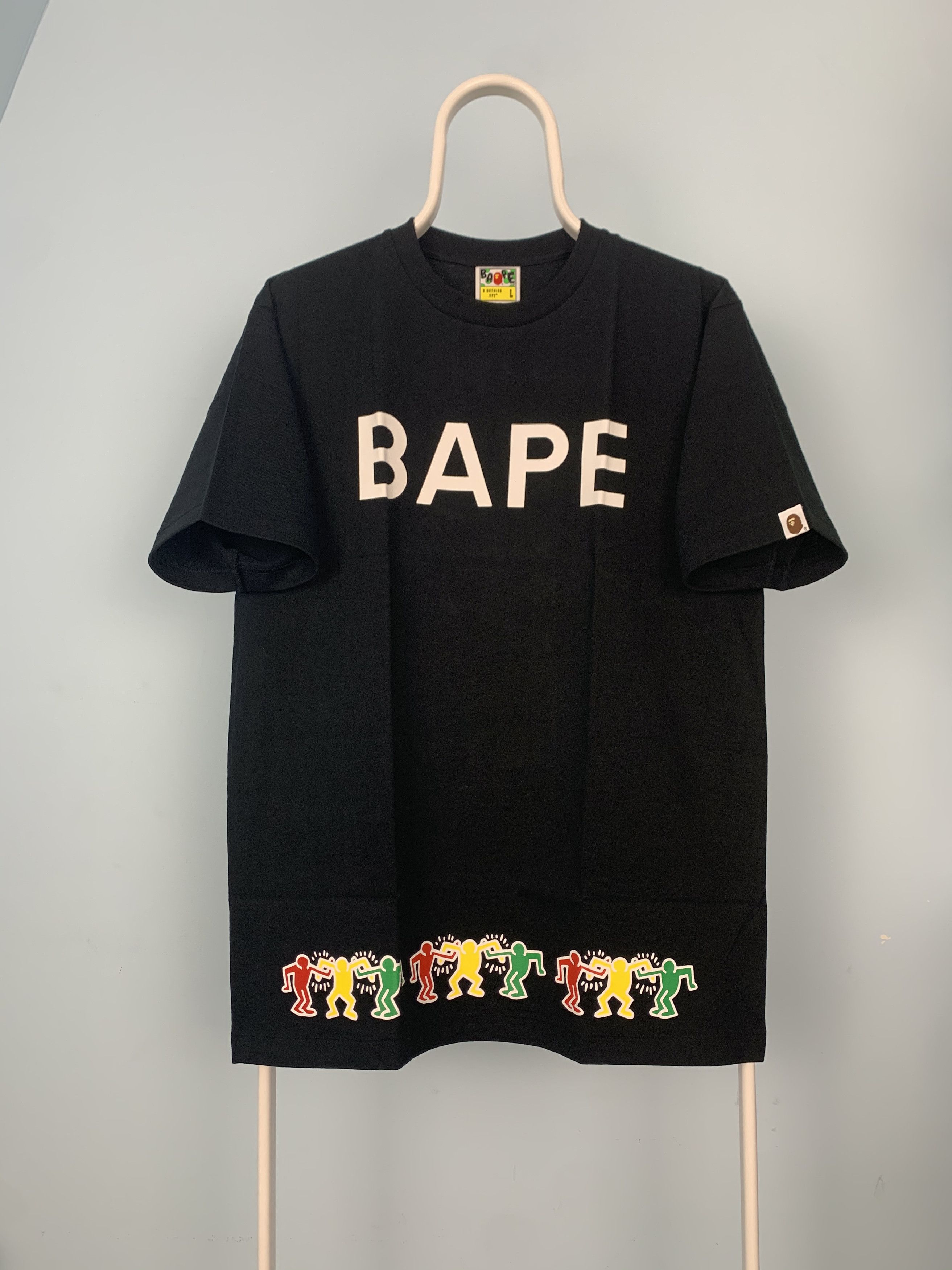 Bape × Keith Haring Bape Keith Haring Figure Tee Black Large Size US L / EU 52-54 / 3 - 1 Thumbnail