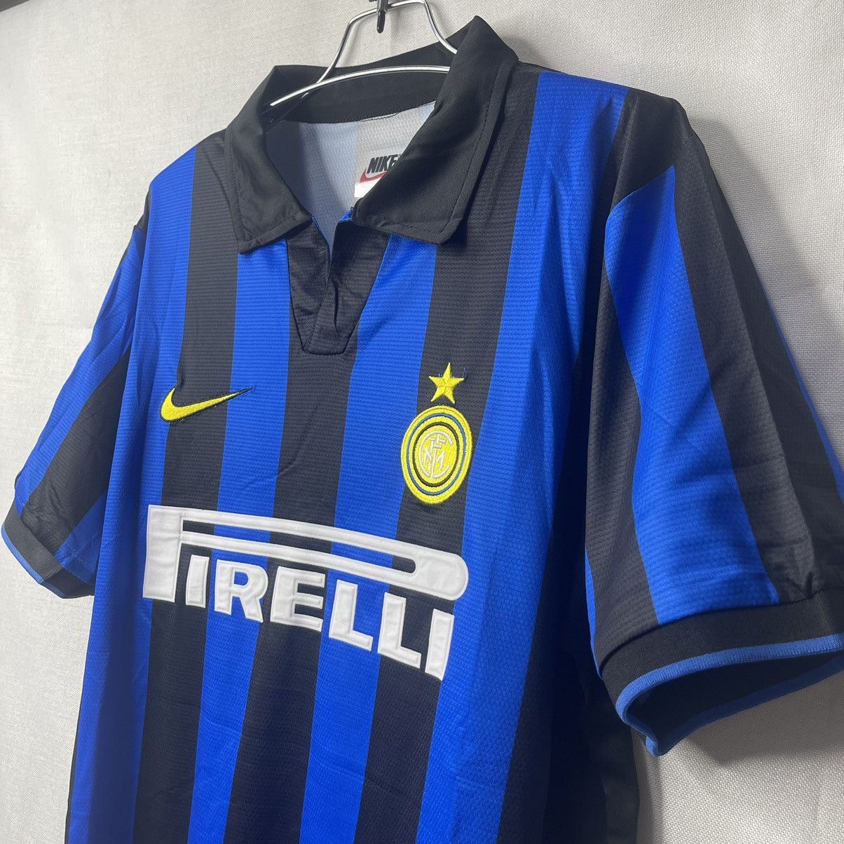 Nike 98-99 Inter Milan Ronaldo Home Soccer Jersey Size US L / EU 52-54 / 3 - 5 Thumbnail