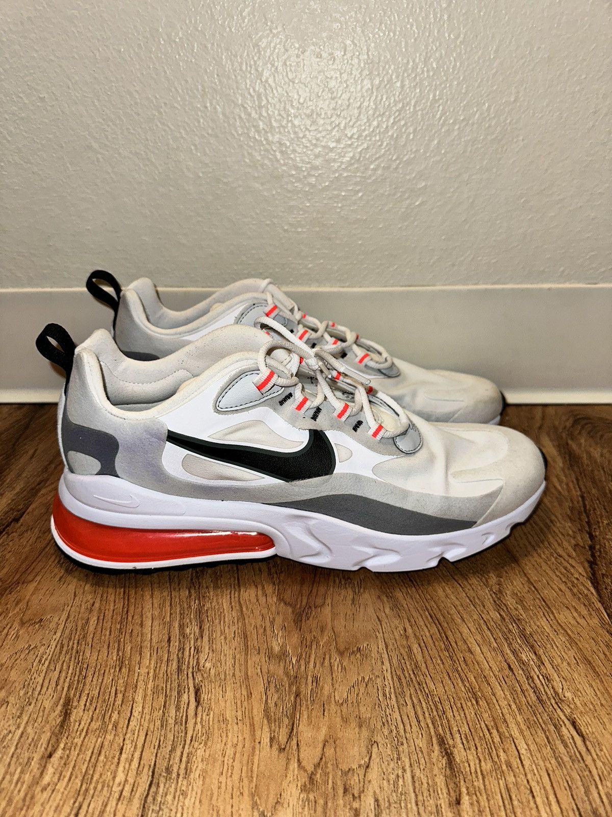 Nike Air Max 270 React Flash Crimson