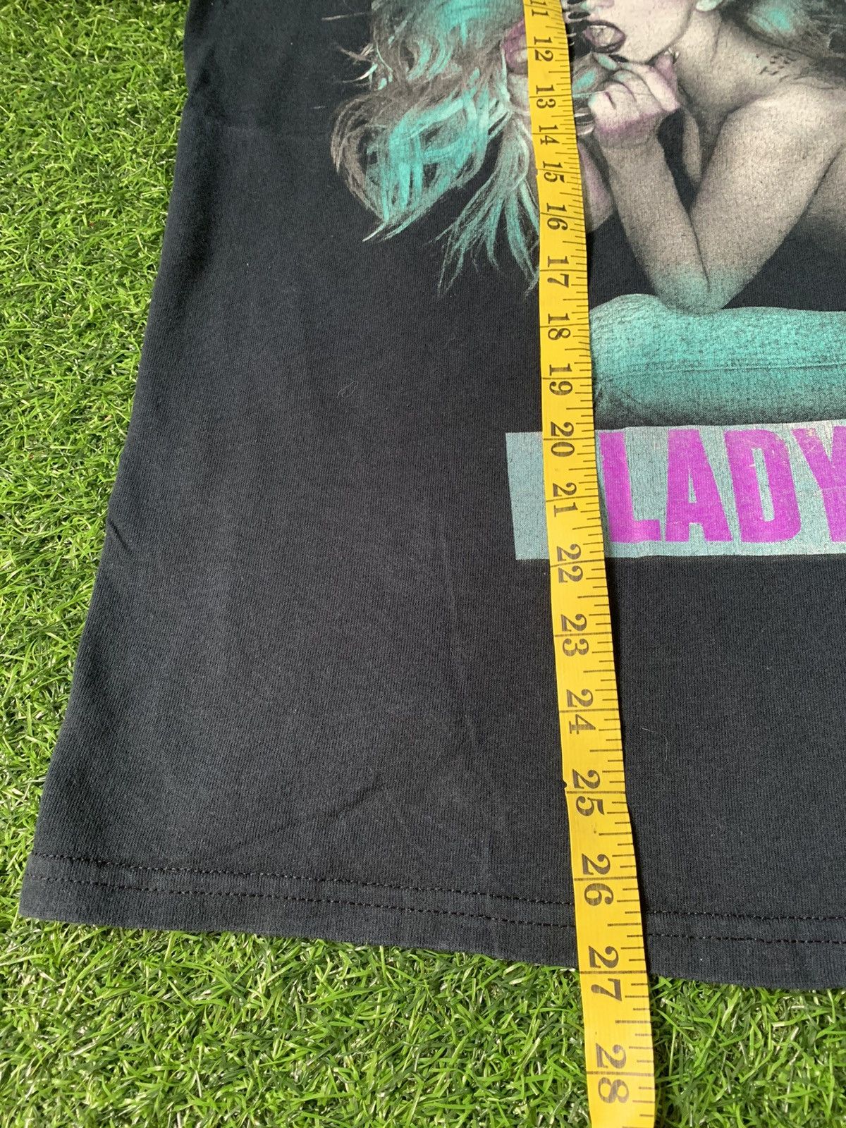 Band Tees Y2K Lady Gaga Tour Tee Artist Singer Hollywood Size US M / EU 48-50 / 2 - 5 Thumbnail