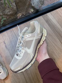 Nike Vomero 5 | Grailed