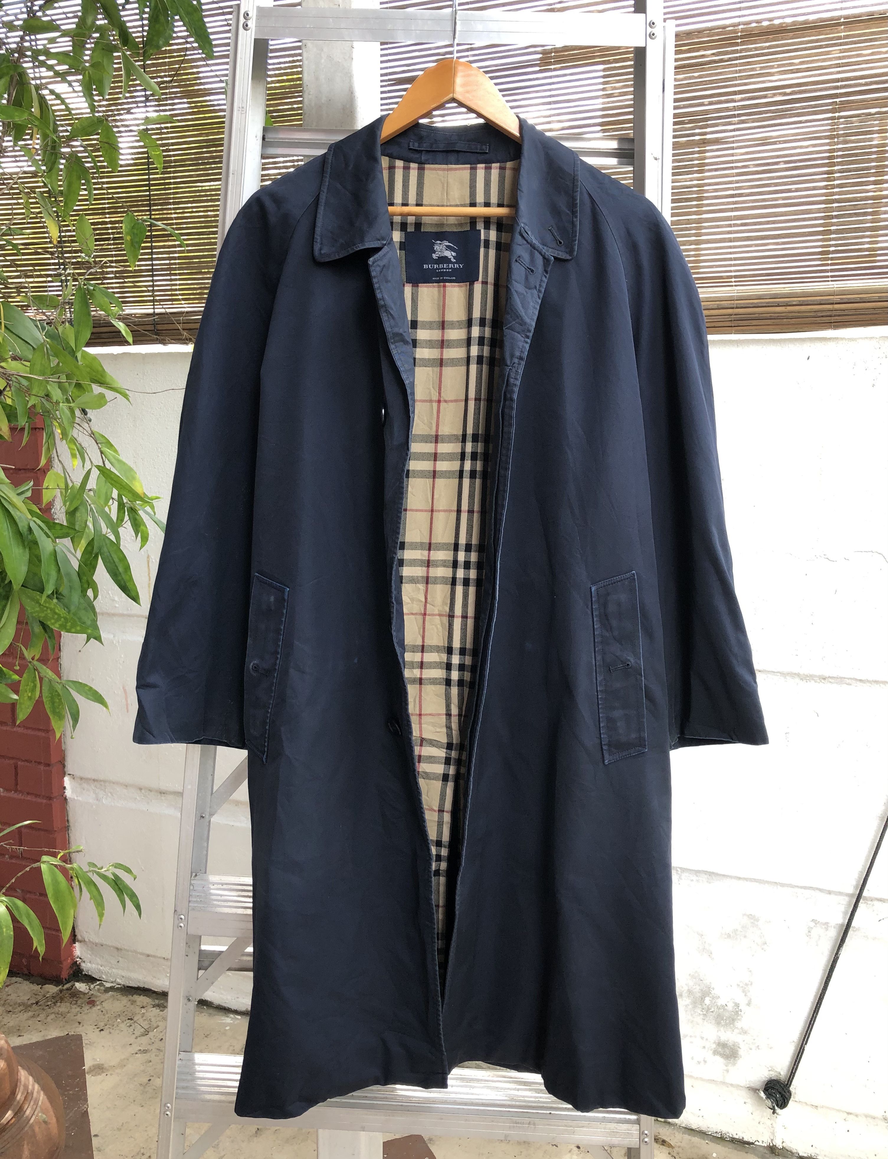 Burberry MADE IN ENGLAND BURBERRY LONDON TRENCH COAT Size US L / EU 52-54 / 3 - 1 Thumbnail