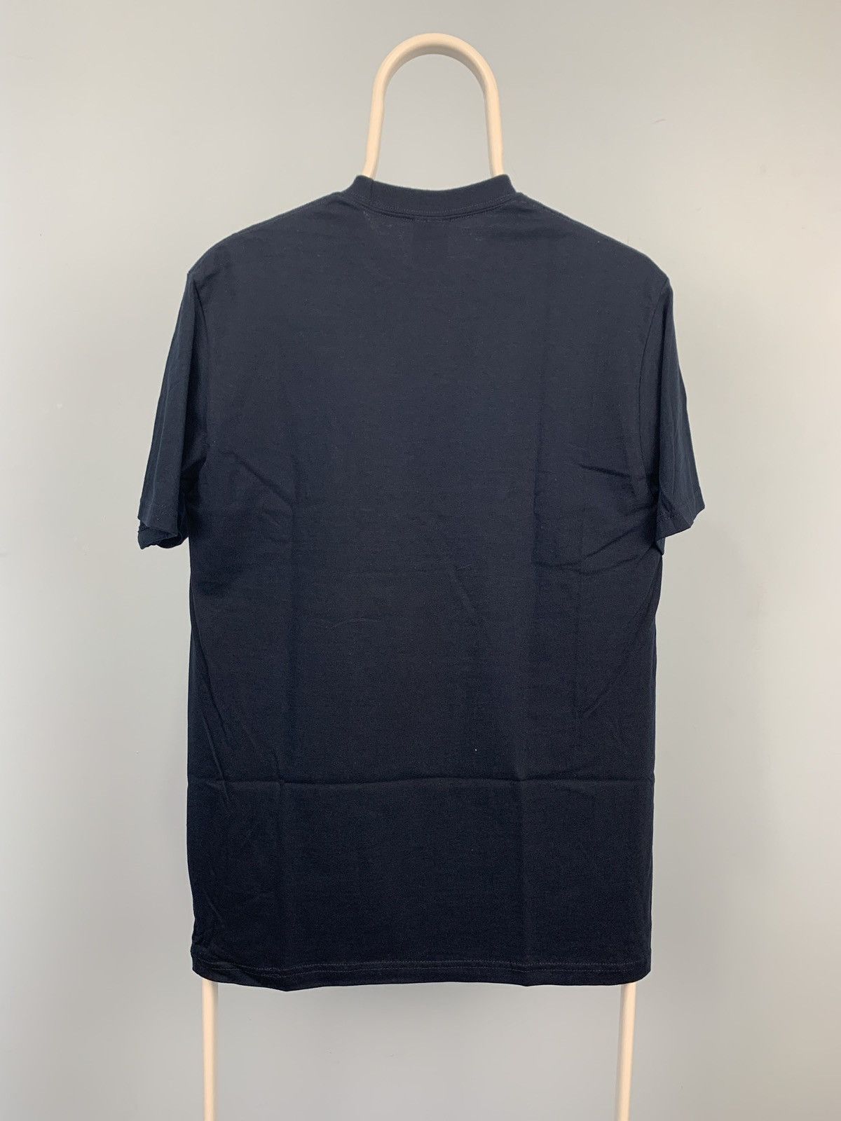Supreme 2019 Supreme Banner Tee Navy Small FW19 Size US S / EU 44-46 / 1 - 4 Thumbnail