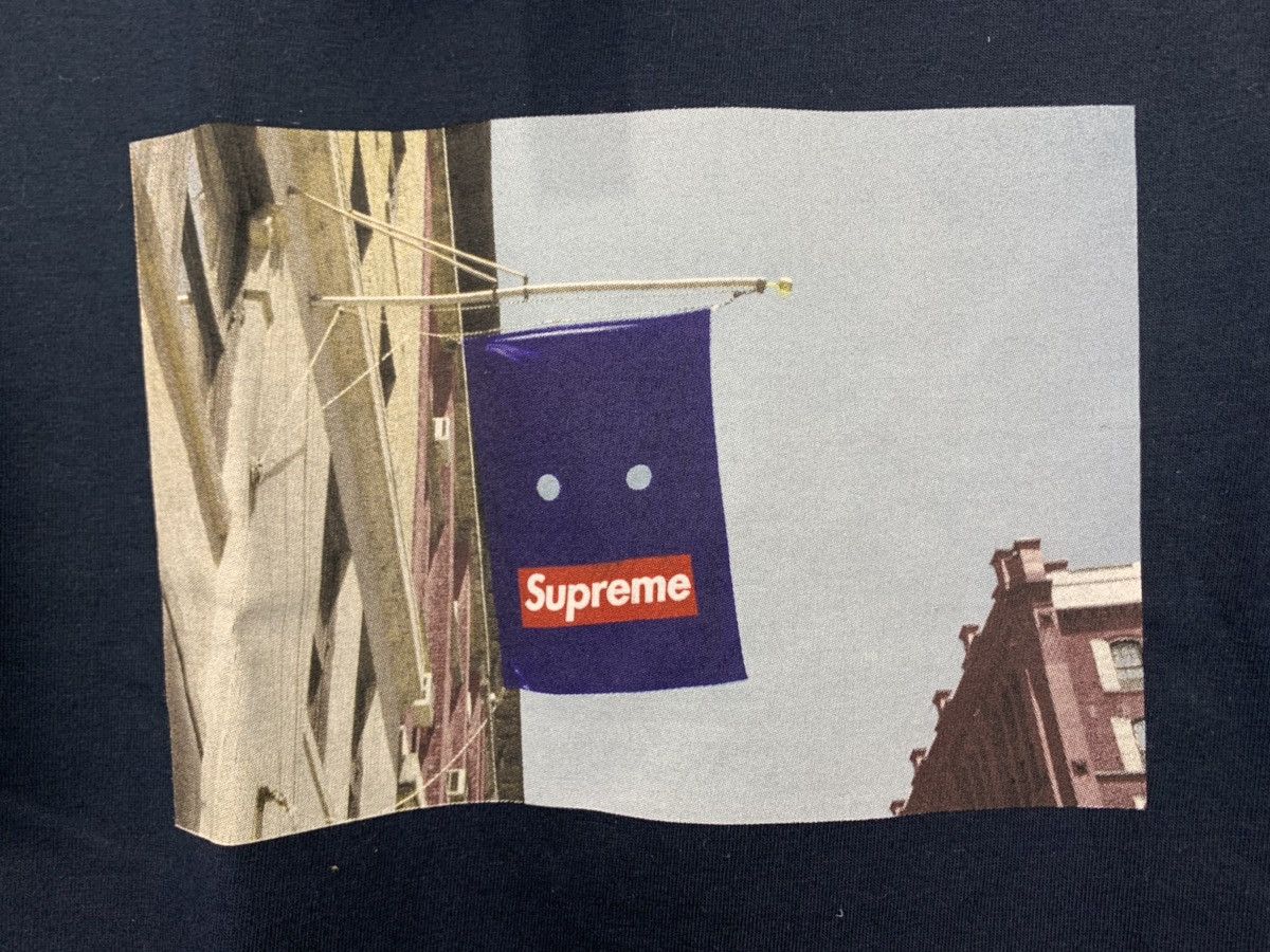 Supreme 2019 Supreme Banner Tee Navy Small FW19 Size US S / EU 44-46 / 1 - 2 Thumbnail