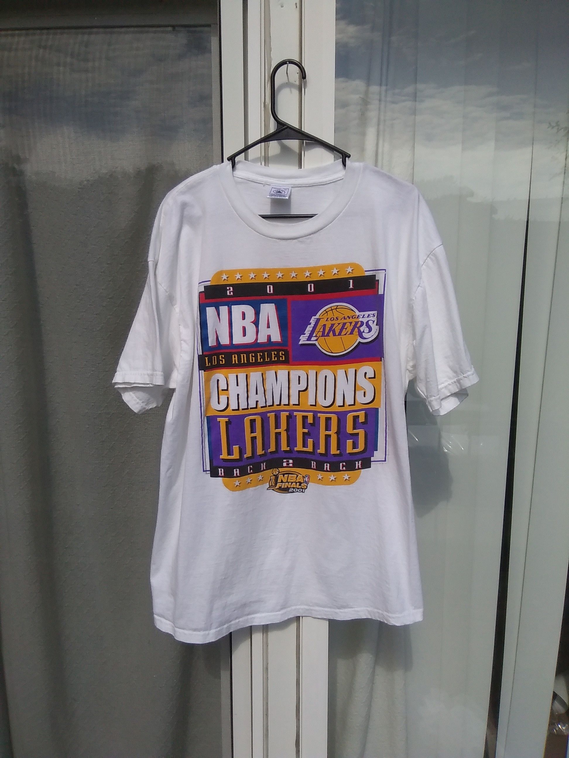 NBA Vintage Lakers Back 2 Back Shirt Size US XL / EU 56 / 4 - 1 Thumbnail