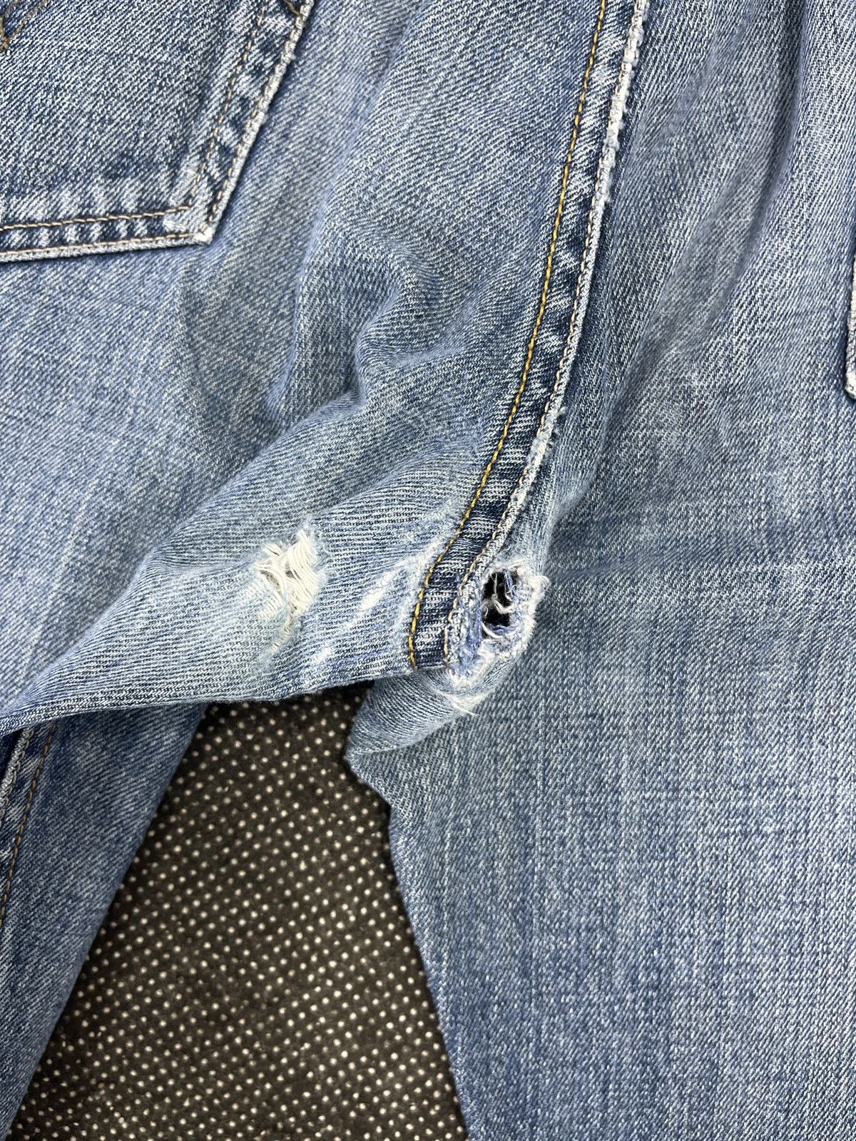 Levi's Vintage Levis 514 Sun Faded Jeans - J411 Size US 36 / EU 52 - 6 Thumbnail