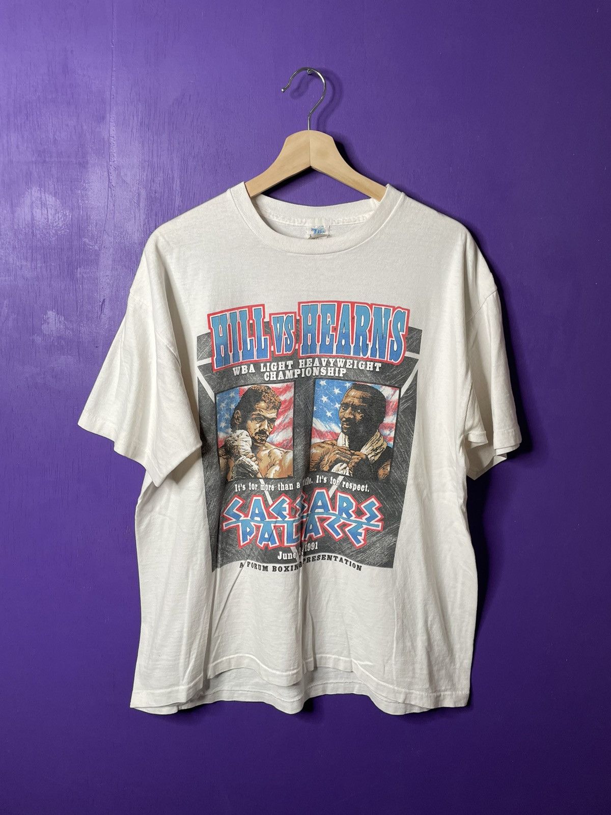 image of Vintage 1991 Hill Vs Hearns Caesar’S Palace Boxing T-Shirt in White, Men's (Size Large)