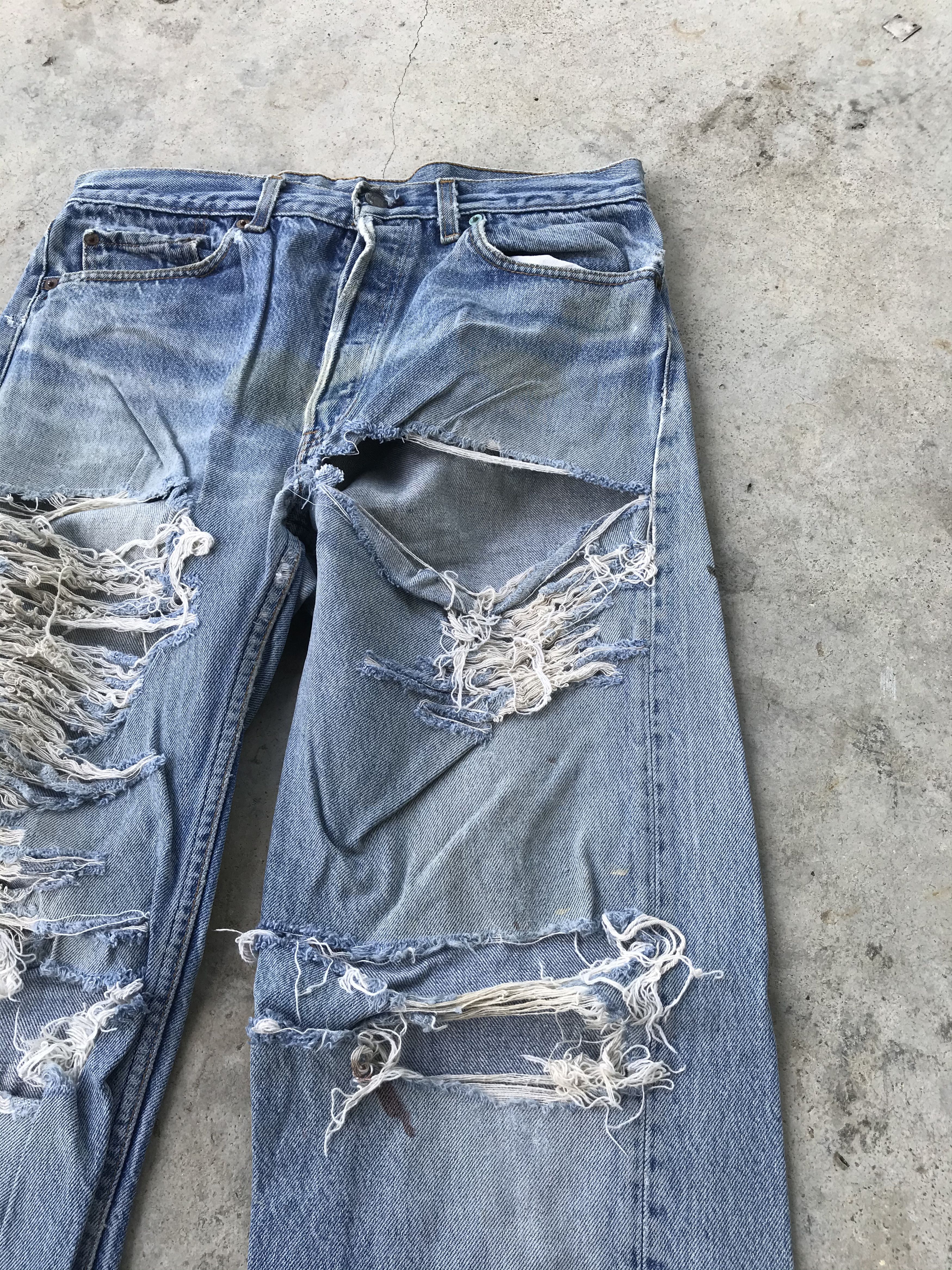 Levi's Vintage Levi's 501 top button 515 distressed denim jeans Size US 32 / EU 48 - 2 Thumbnail