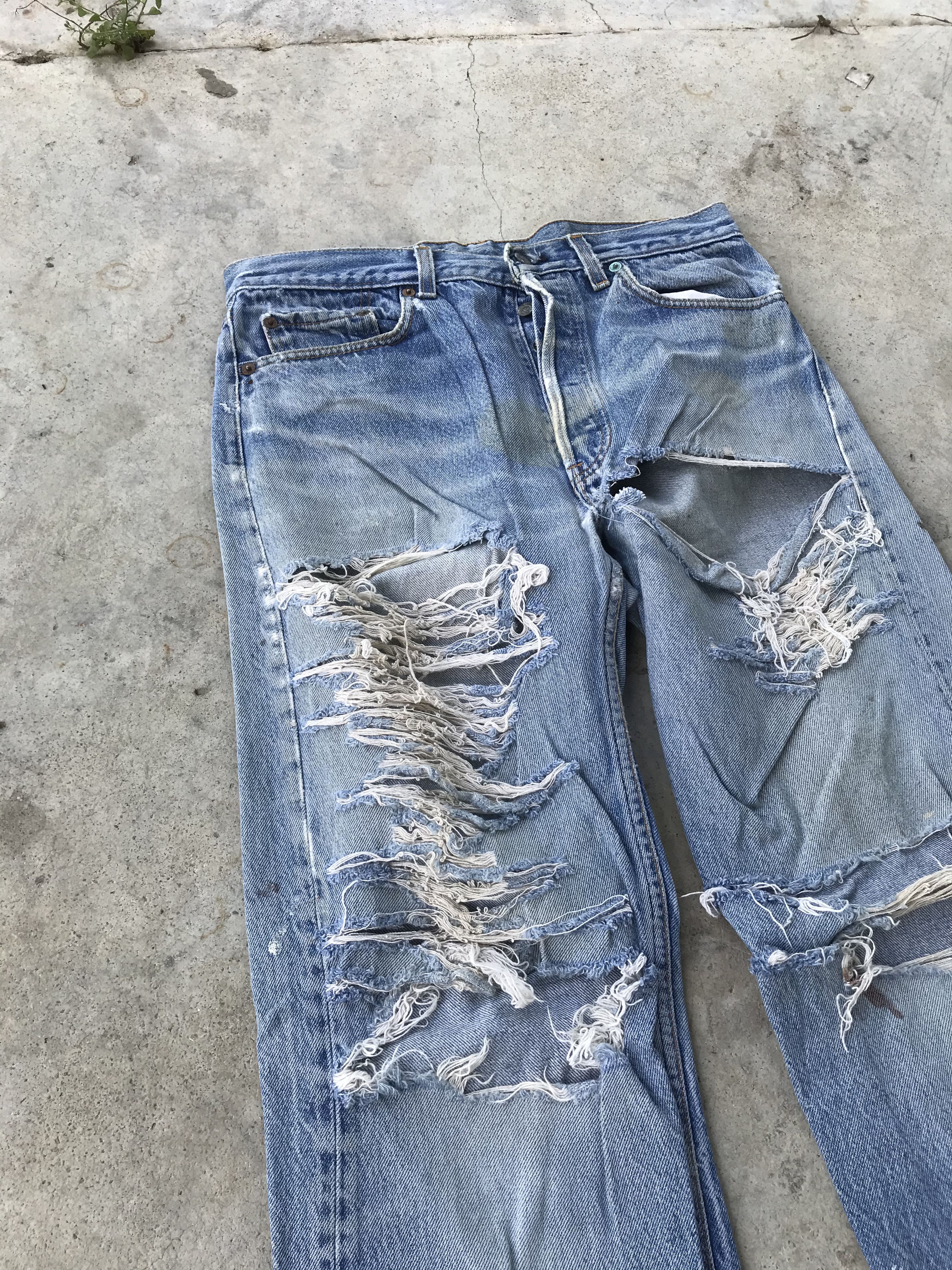 Levi's Vintage Levi's 501 top button 515 distressed denim jeans Size US 32 / EU 48 - 3 Thumbnail
