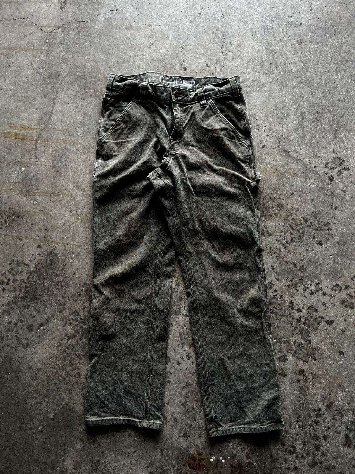 30 x 30 green Carhartt work pants. Relaxed fit