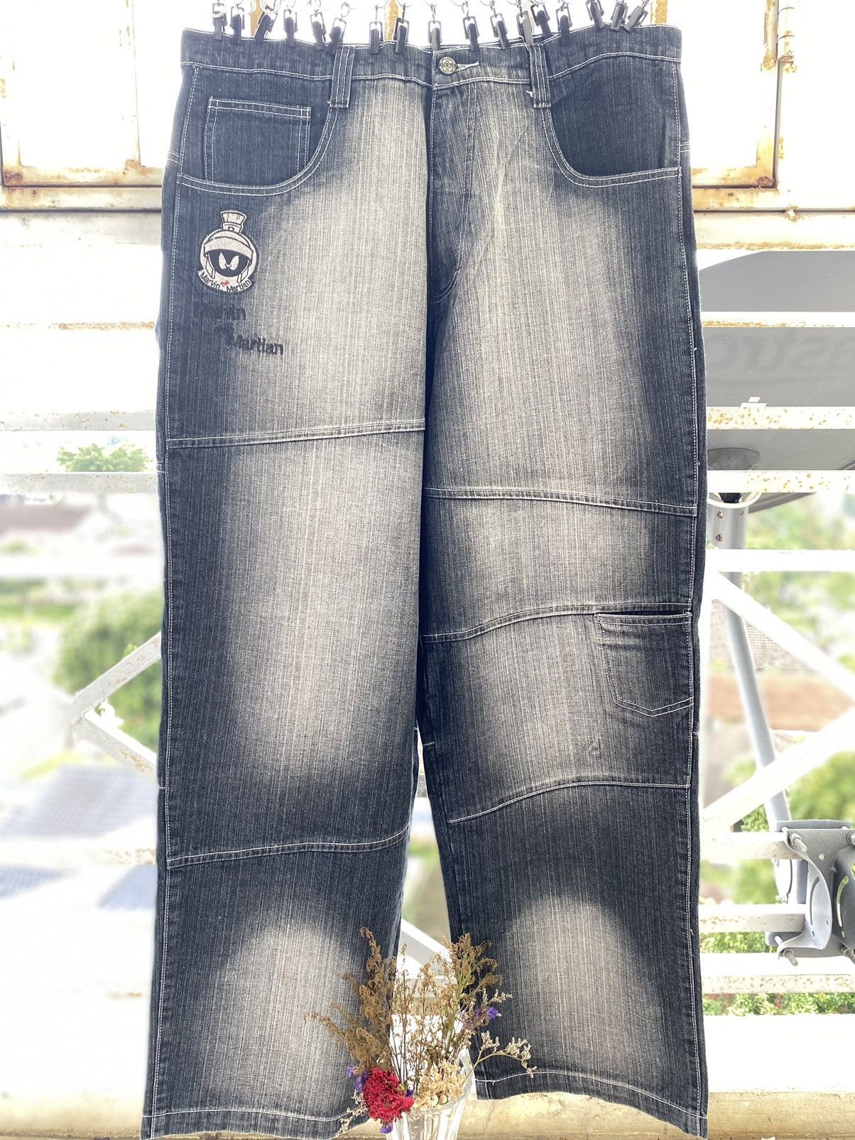 JNCO × Japanese Brand × Vintage Vintage Lot 29 Marvin The Martion Double Knee Baggy Jeans Size US 40 / EU 56 - 2 Thumbnail