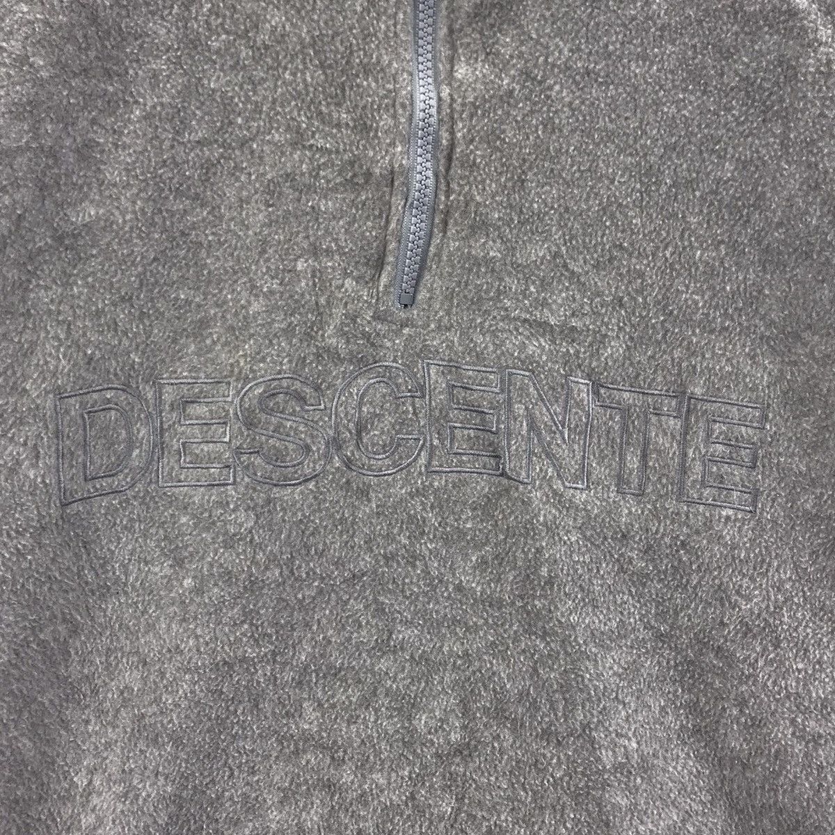 Descente Vintage DESCENTE Oversize Grey Half Zipper Fleece Sweatshirt Size US L / EU 52-54 / 3 - 3 Thumbnail