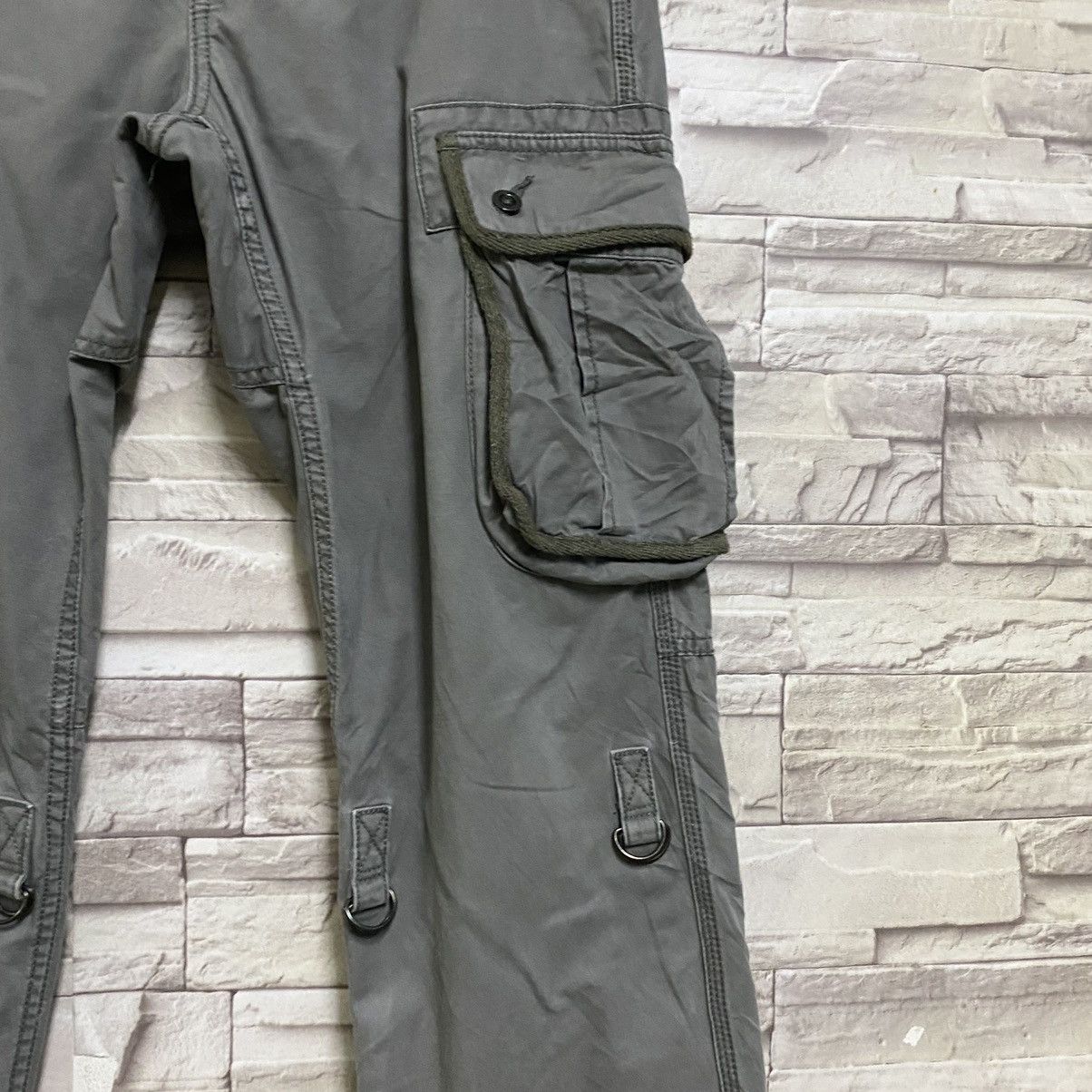 Japanese Brand Japanese Brand Uniqlo 6 Pocket Cargo Pants Size US 30 / EU 46 - 6 Thumbnail