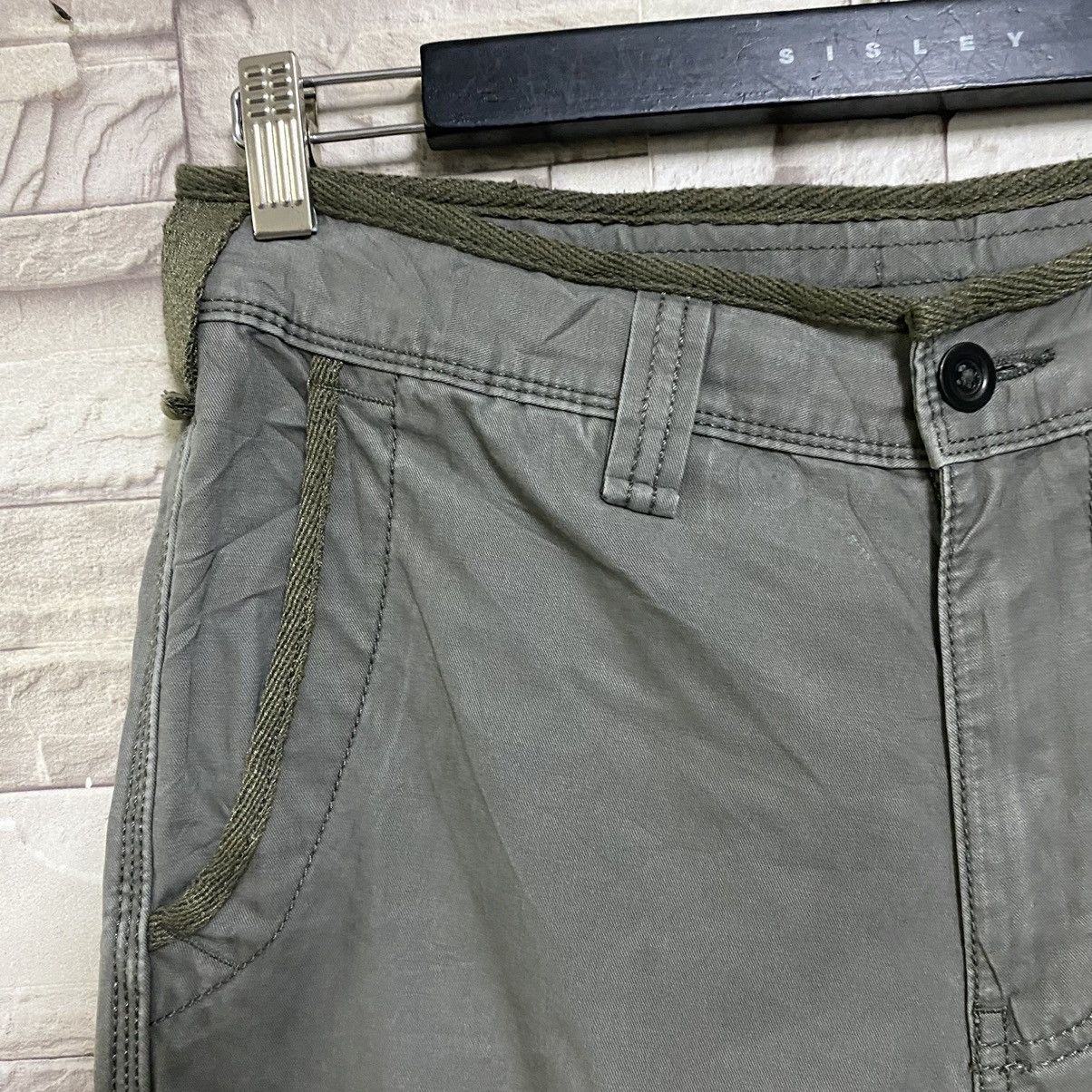 Japanese Brand Japanese Brand Uniqlo 6 Pocket Cargo Pants Size US 30 / EU 46 - 10 Thumbnail