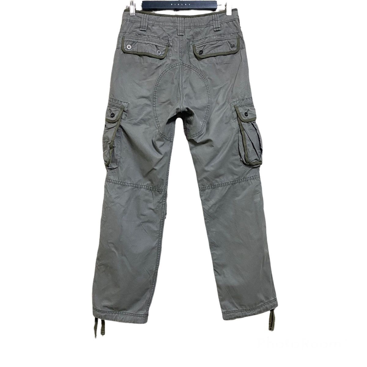 Japanese Brand Japanese Brand Uniqlo 6 Pocket Cargo Pants Size US 30 / EU 46 - 2 Thumbnail