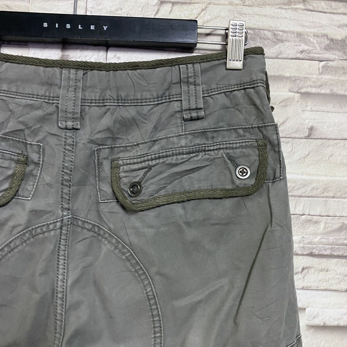 Japanese Brand Japanese Brand Uniqlo 6 Pocket Cargo Pants Size US 30 / EU 46 - 18 Thumbnail