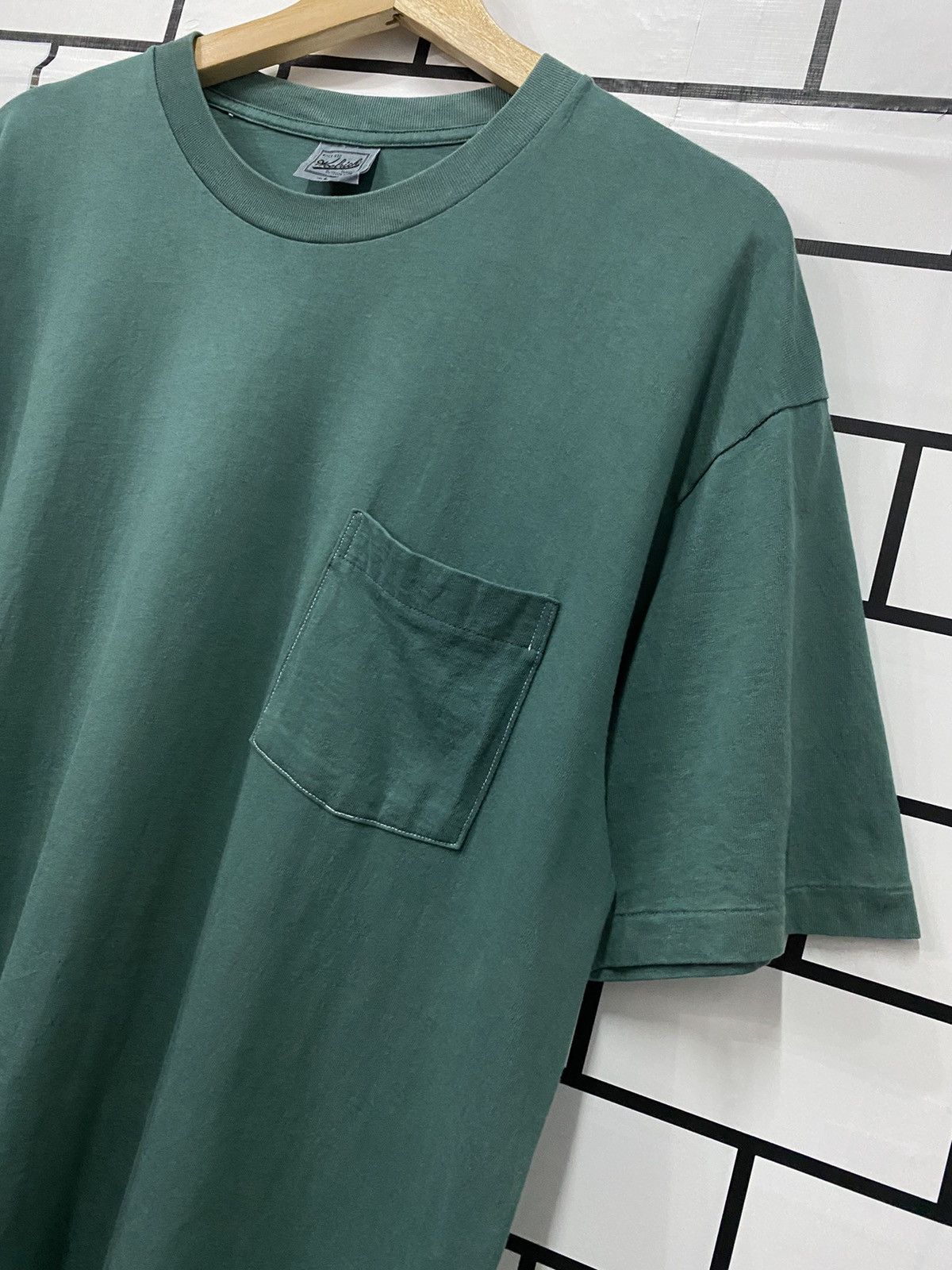 Vintage × Woolrich Woolen Mills Vintage 90’s Woolrich Pocket Tee Size US L / EU 52-54 / 3 - 5 Thumbnail